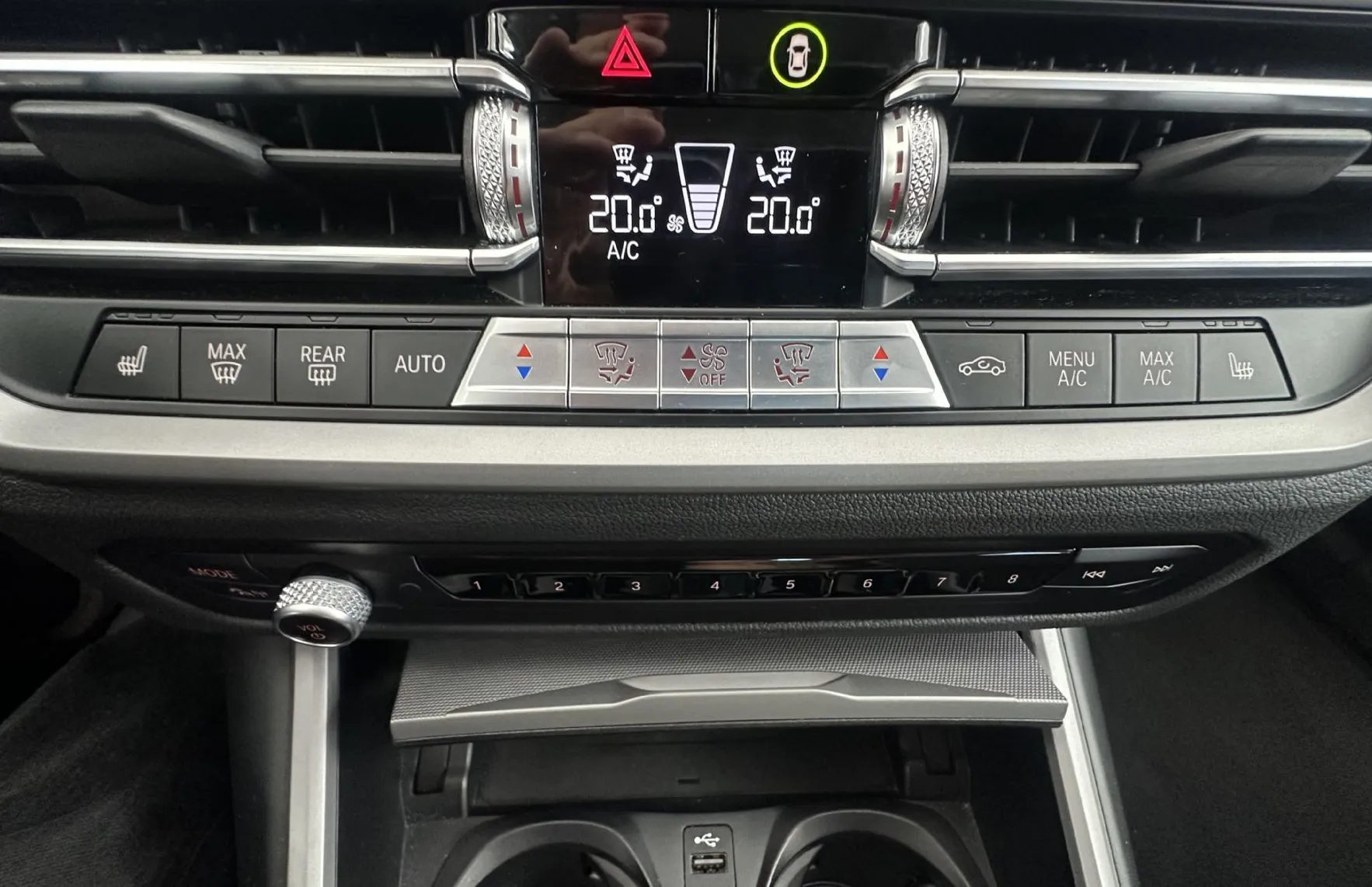 Zunanja slika - BMW Serija 3 - Touring: 318d Touring.NAVI.PDC.KONFORT.ZAKLEPANJE.KLJUKA - 11