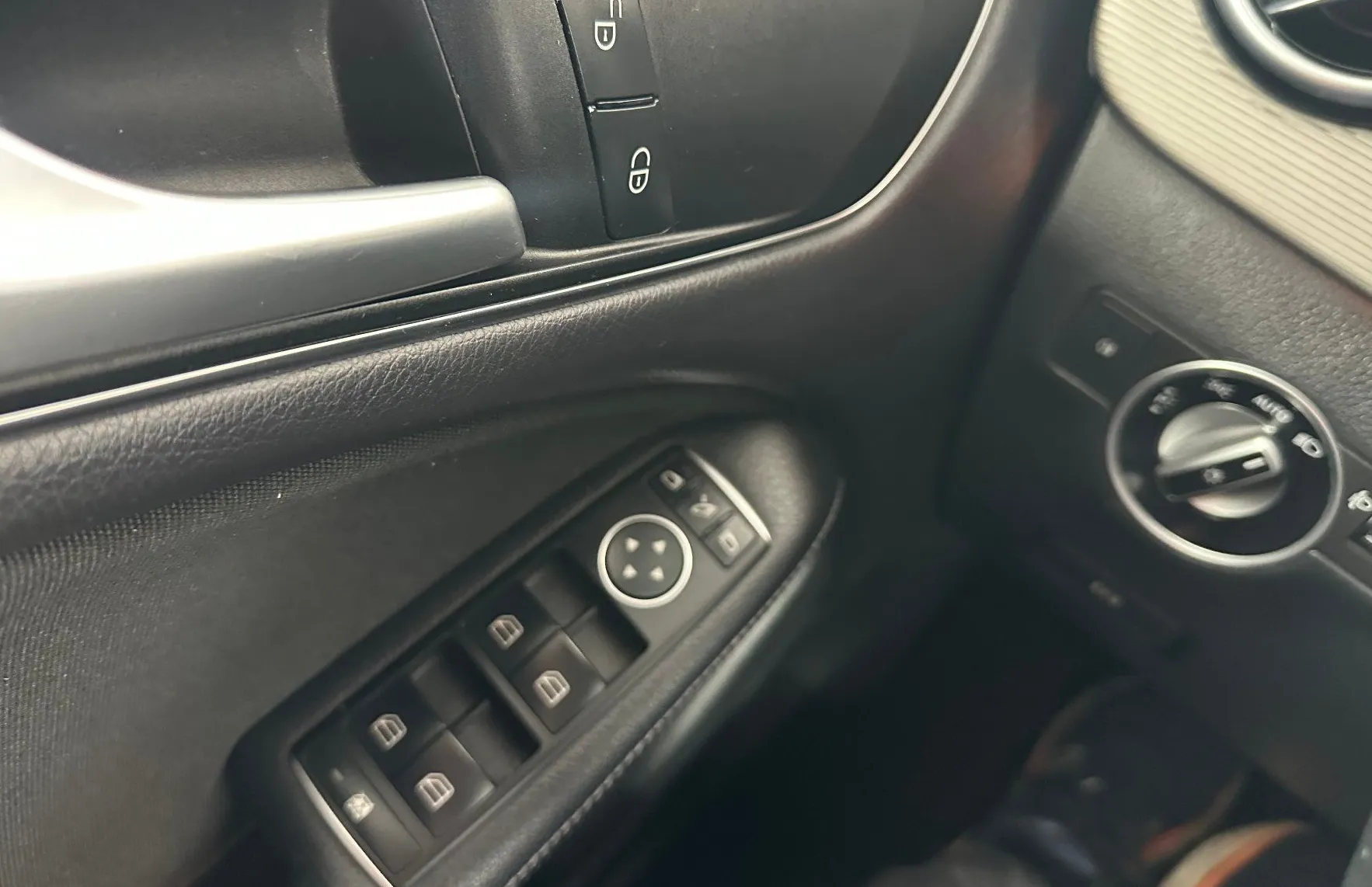 Zunanja slika - Mercedes-Benz B-Razred - B 200 BENCIN 1.6 SLOVENSKI.SAMO 104.000 KM - 9