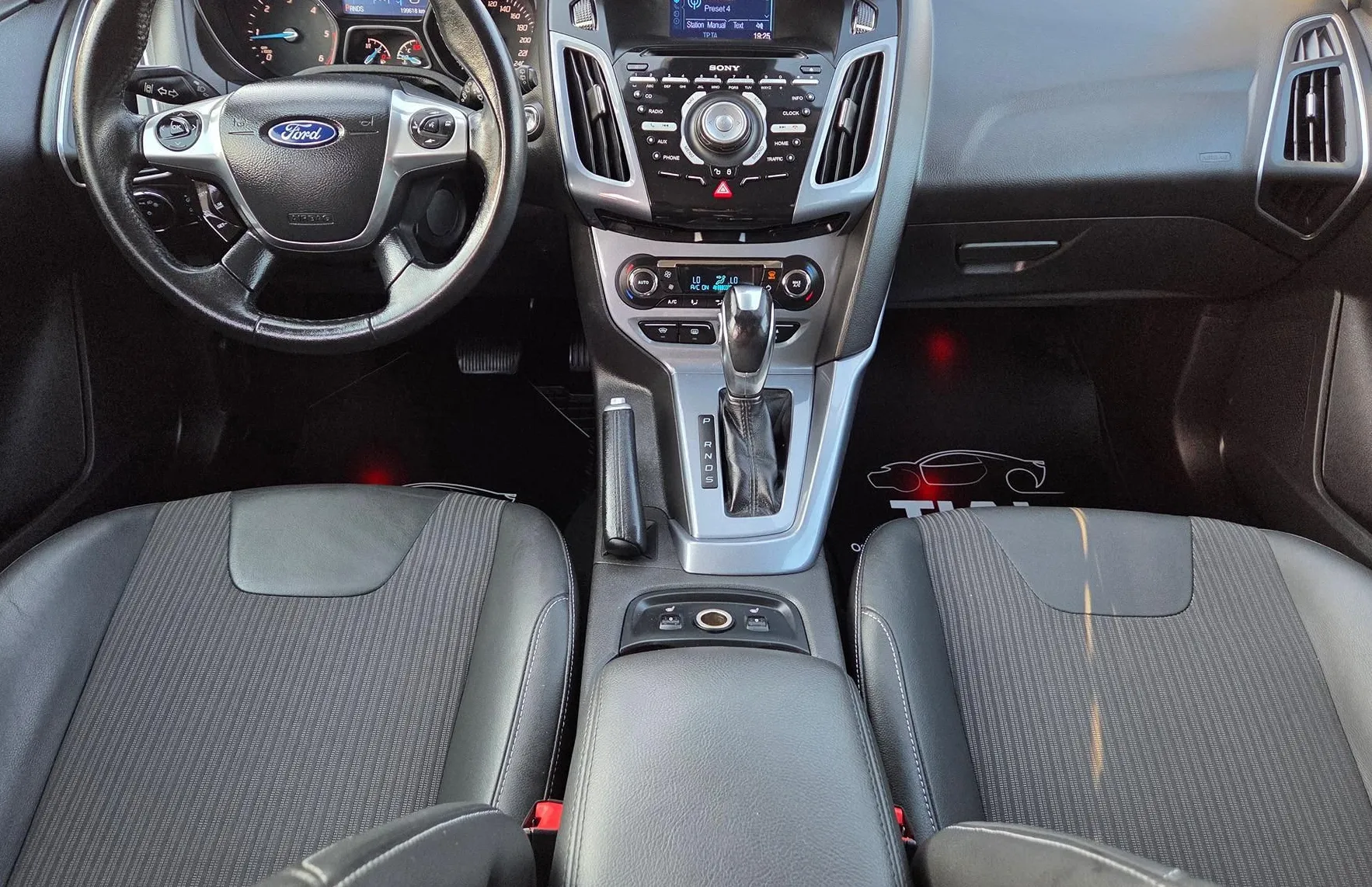 Zunanja slika - Ford Focus - Karavan 2.0TDCi Titanium NAVI-LED 2XPDC-KAMERA-ALU - 13