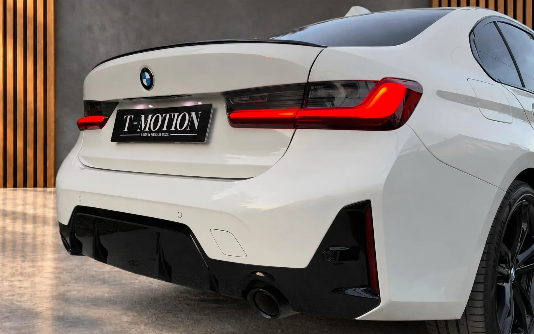 Notranja slika - BMW serija 3: - 318d Avt. M-SPORT|Widescreen|Led|Ambient|19col - 7