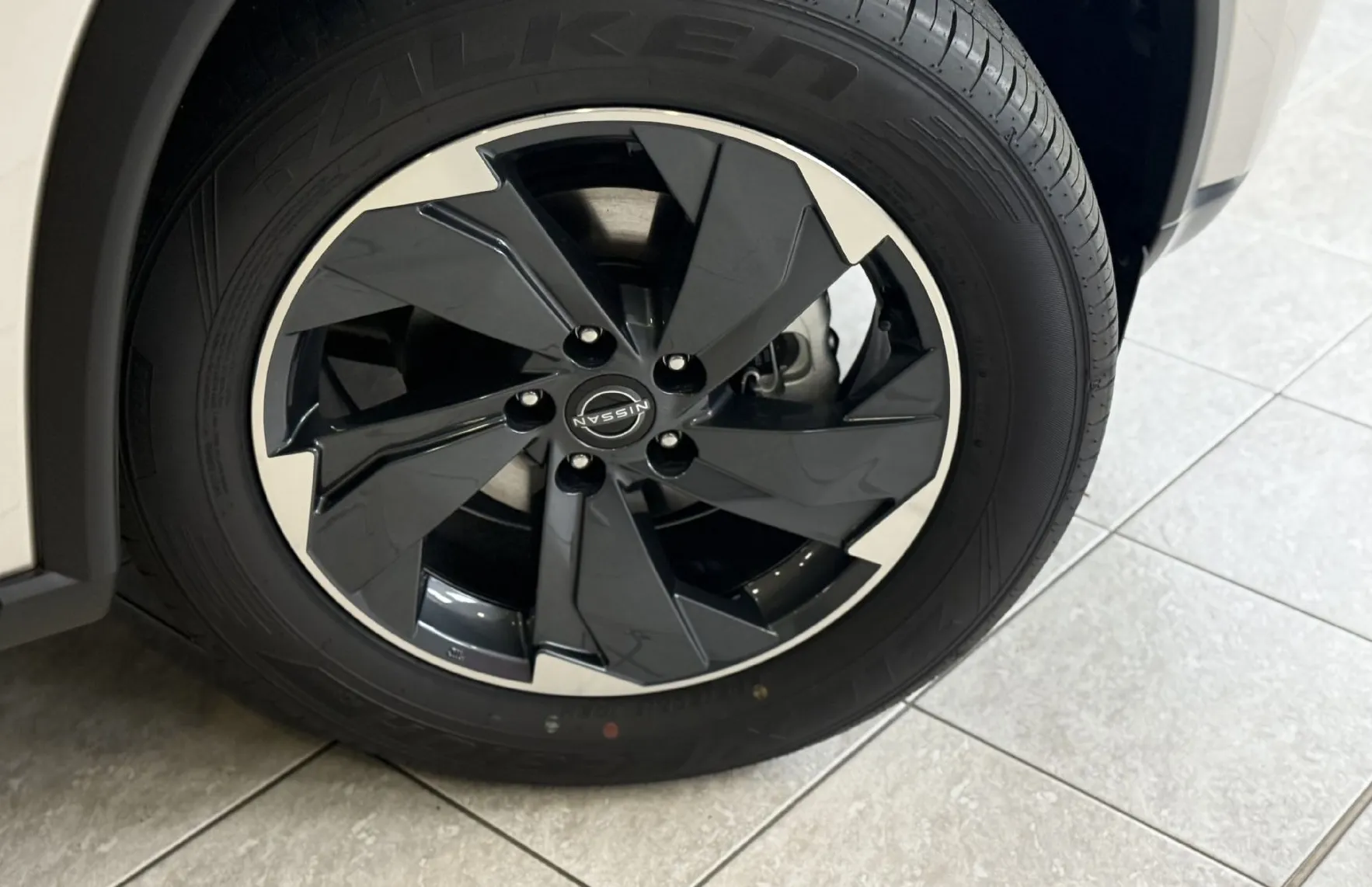 Zunanja slika - Nissan X-Trail - 1.5 VC-T MHEV N-Connecta X-Tronic + CONFORT - 12