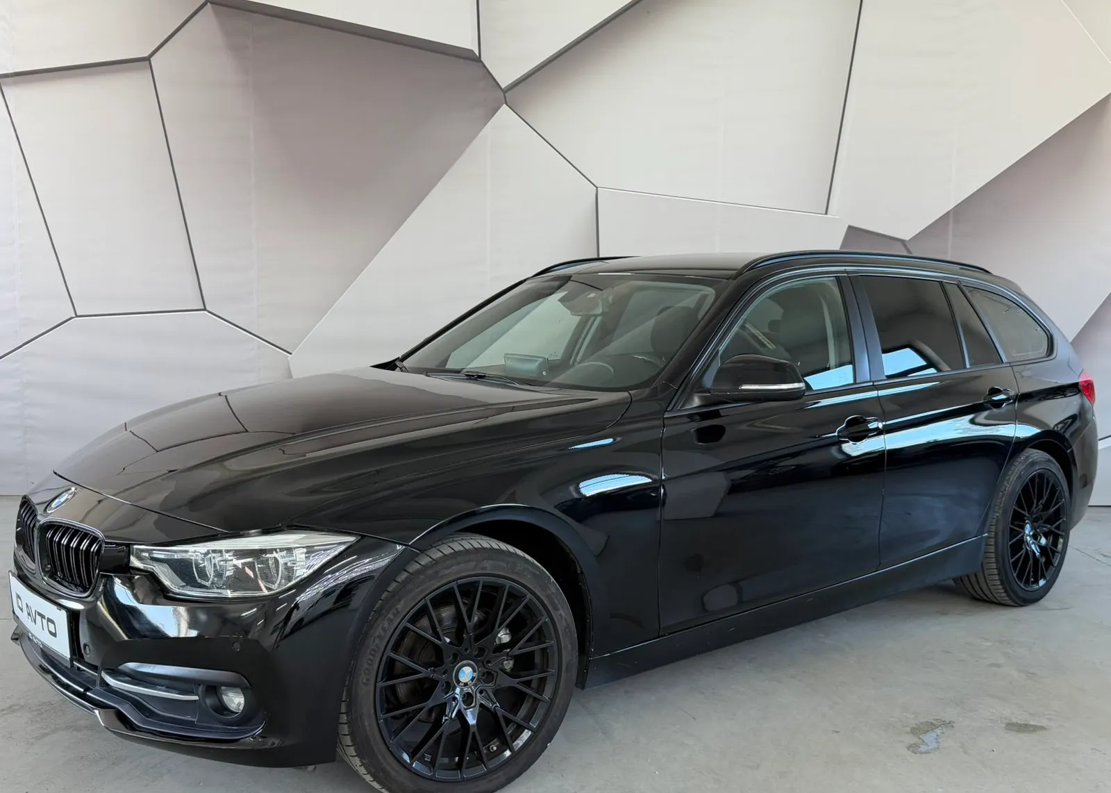 Zunanja slika - BMW Serija 3 - 318D AUT. - 4
