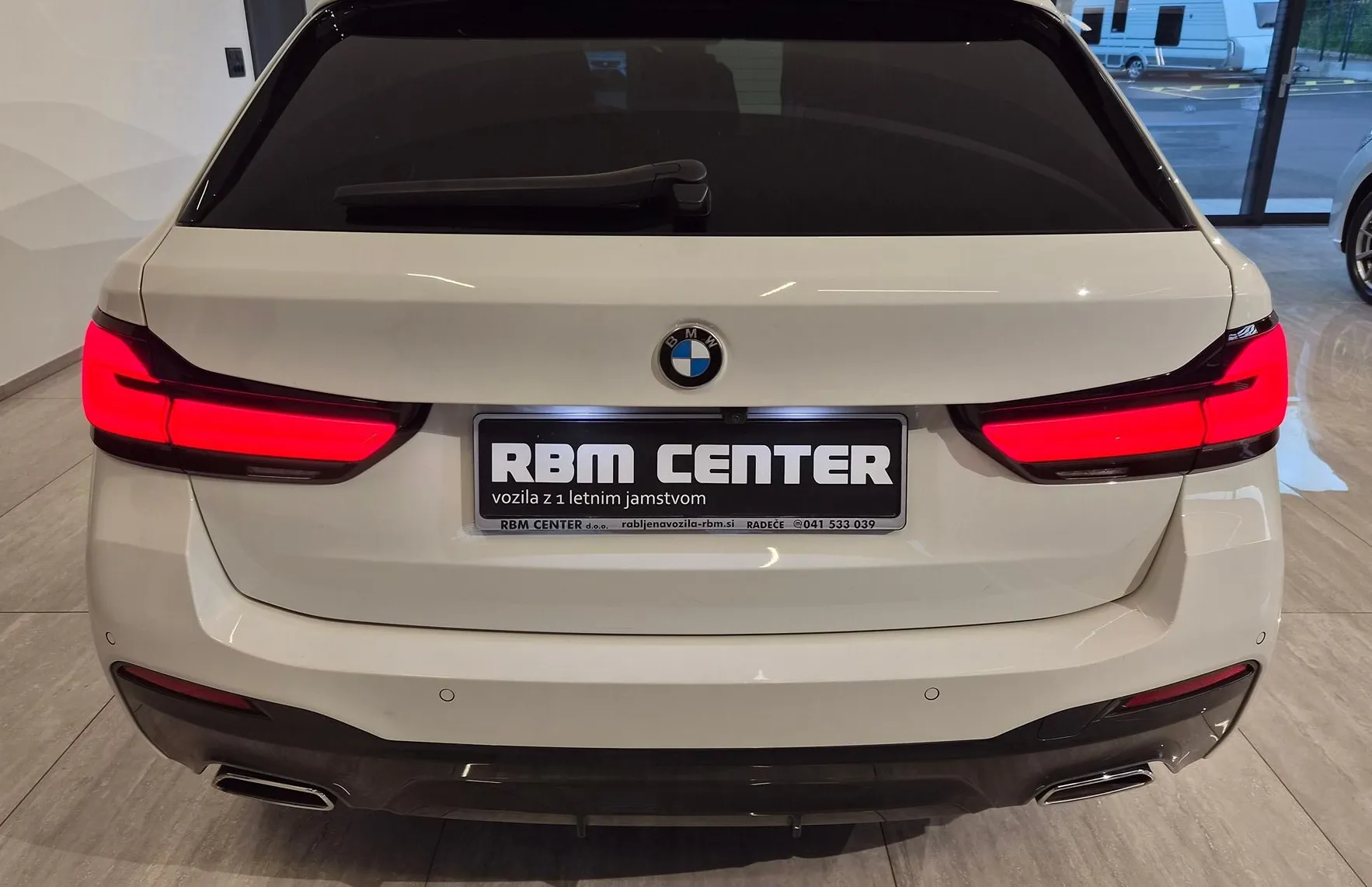 Zunanja slika - BMW Serija 5 - Touring: 520d xDrive MSPORT|LASER|HUD|VL.KLJUKA|KEYLESS| - 3