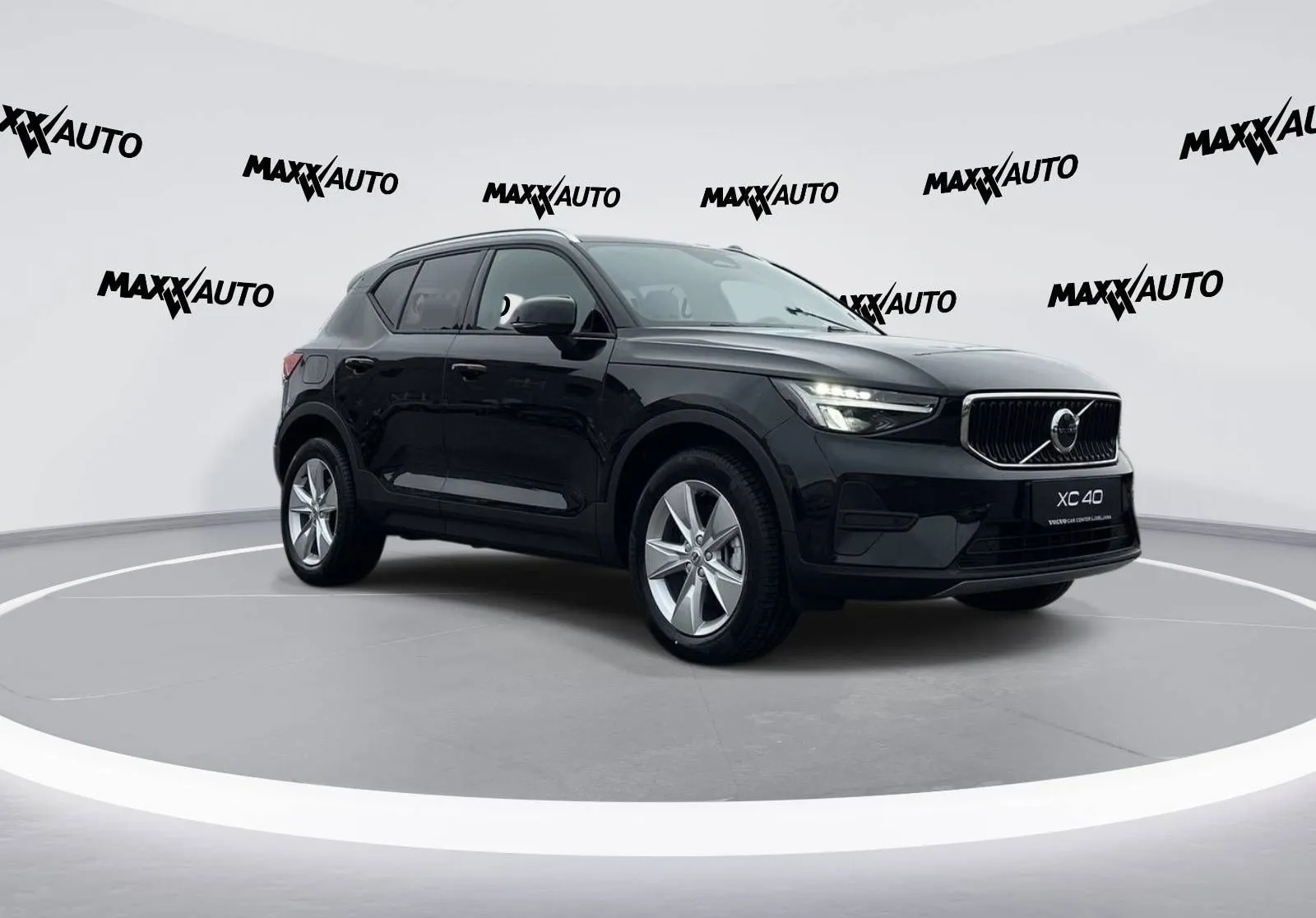 Zunanja slika - Volvo XC40 - B3 P Core AT DCT 3 leta garancije + 3 servisi - 3