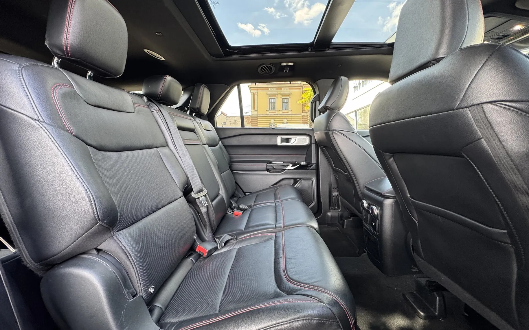Zunanja slika - Ford Explorer - AWD 3.0 EcoBoost PHEV ST-Line Avt. SLO-HIFI-PANO - 12
