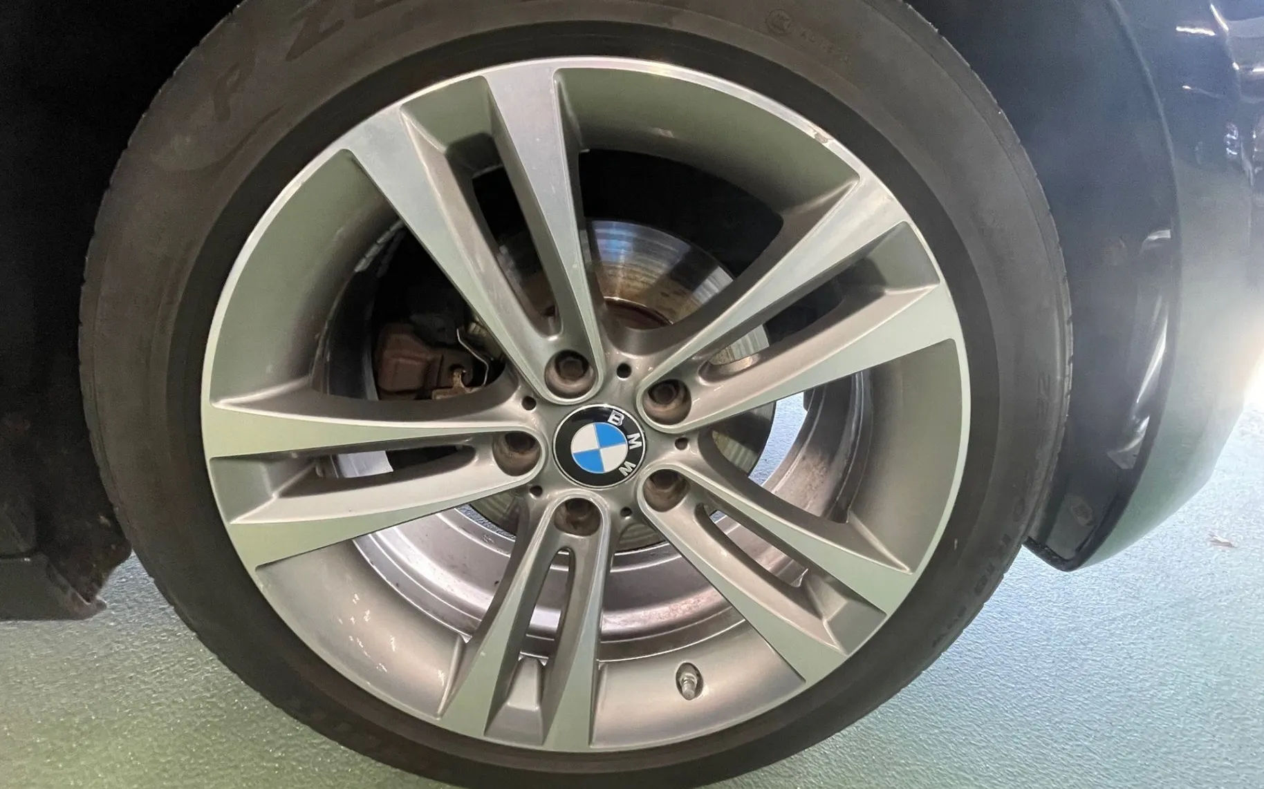 Zunanja slika - BMW Serija 3 - Gran Turismo: 320d SPORT LINE NAVI.XSENON.PDC. OGR. SEDE - 16
