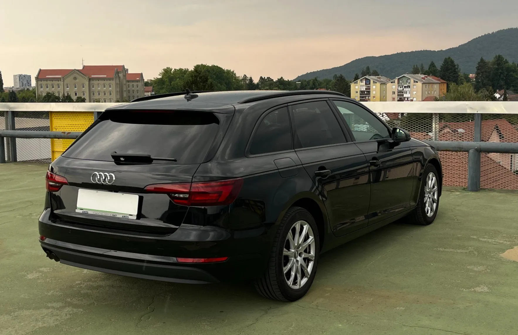 Zunanja slika - Audi A4 - Avant 2.0 TDI S tronic .360 KAM.MATRIX.GR.SED.MASAŽ.ACC. - 5