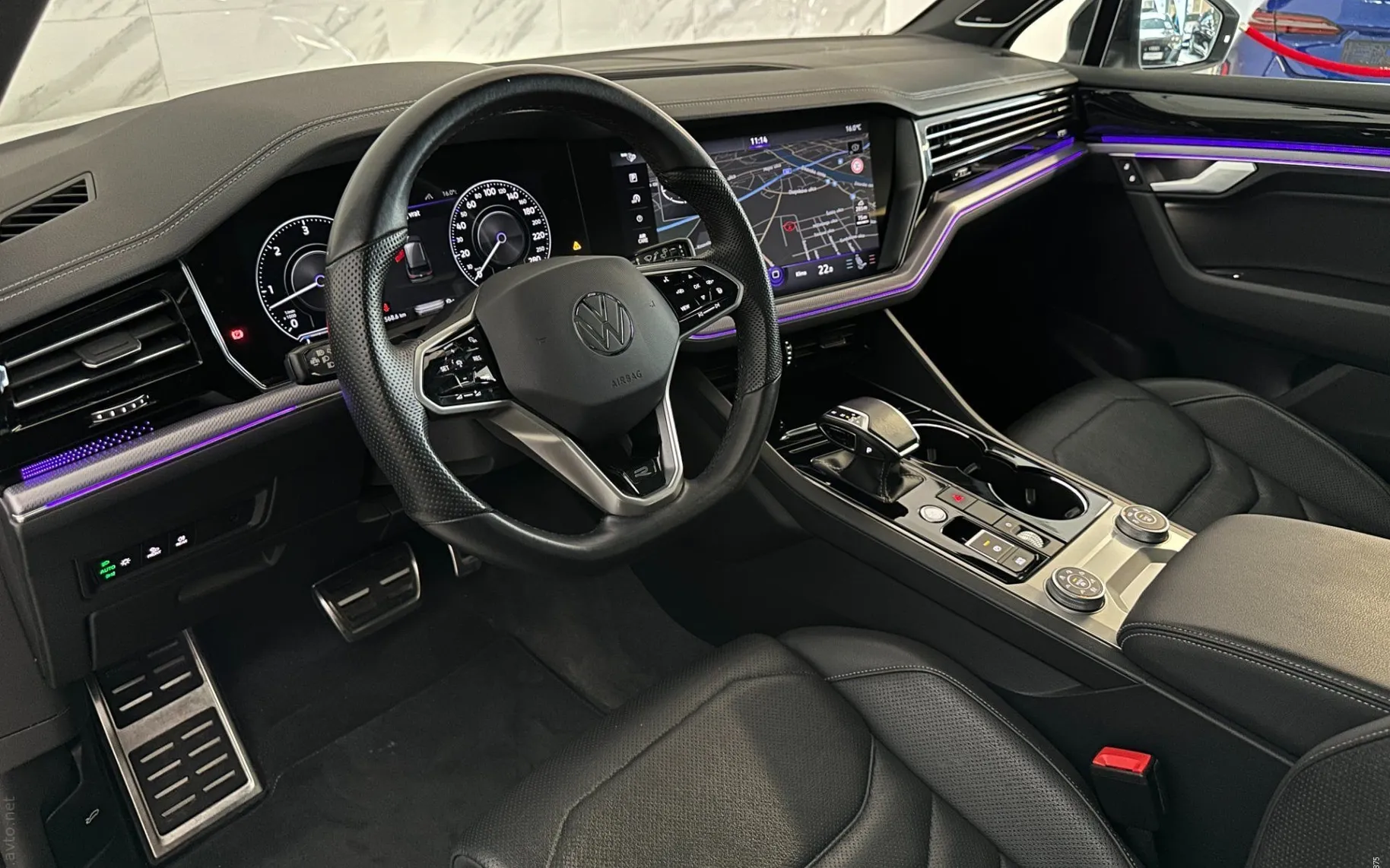 Notranja slika - Volkswagen Touareg - V6 TDI R-Line 4M |Pano|Zračno|NightV|4WS|Hlaj|We.. - 8