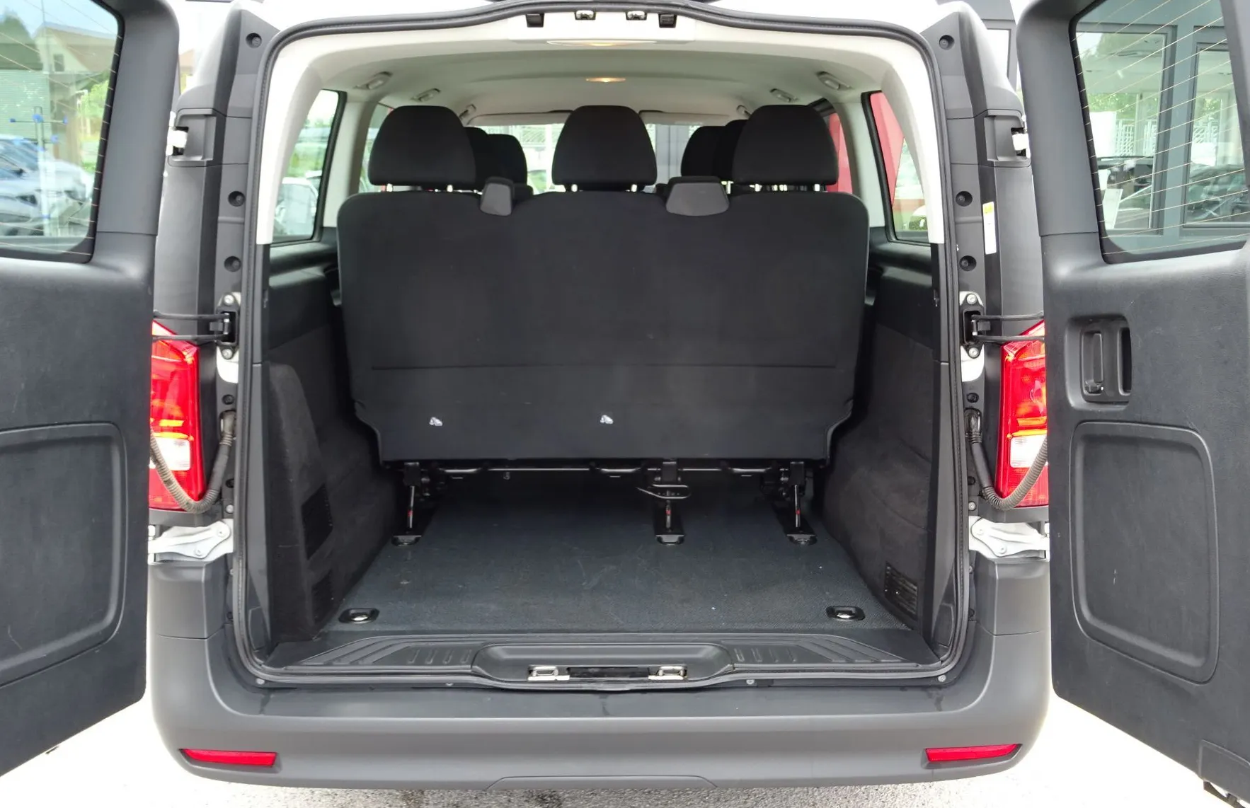 Zunanja slika - Mercedes-Benz Vito - 114 CDI - EXTRA DOLGI - 136 KM - VZRATNA KAMERA - - 17