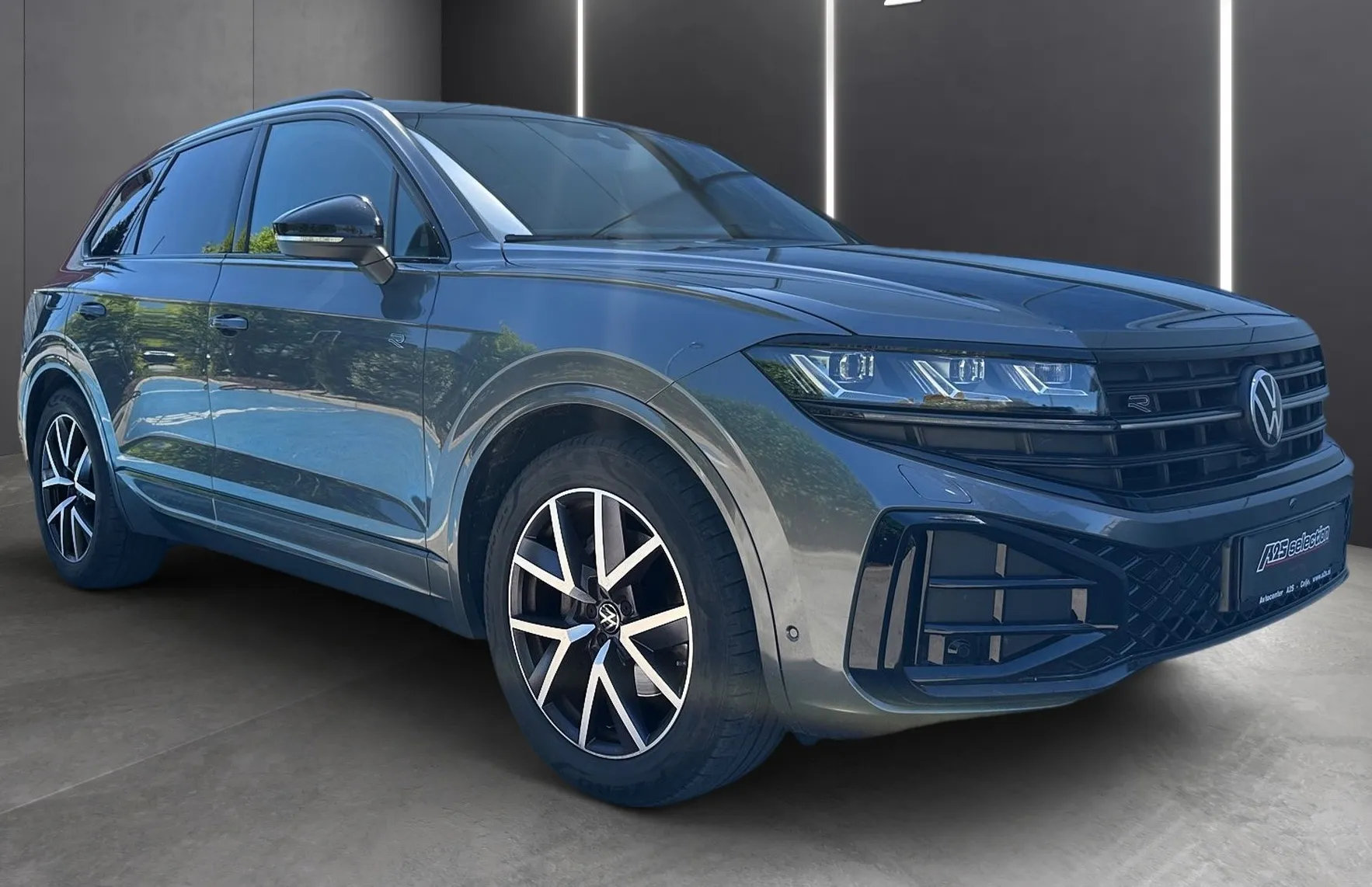 Zunanja slika - VW Touareg - 4motion V6 TDI BMT R-Line Tiptronic - 3
