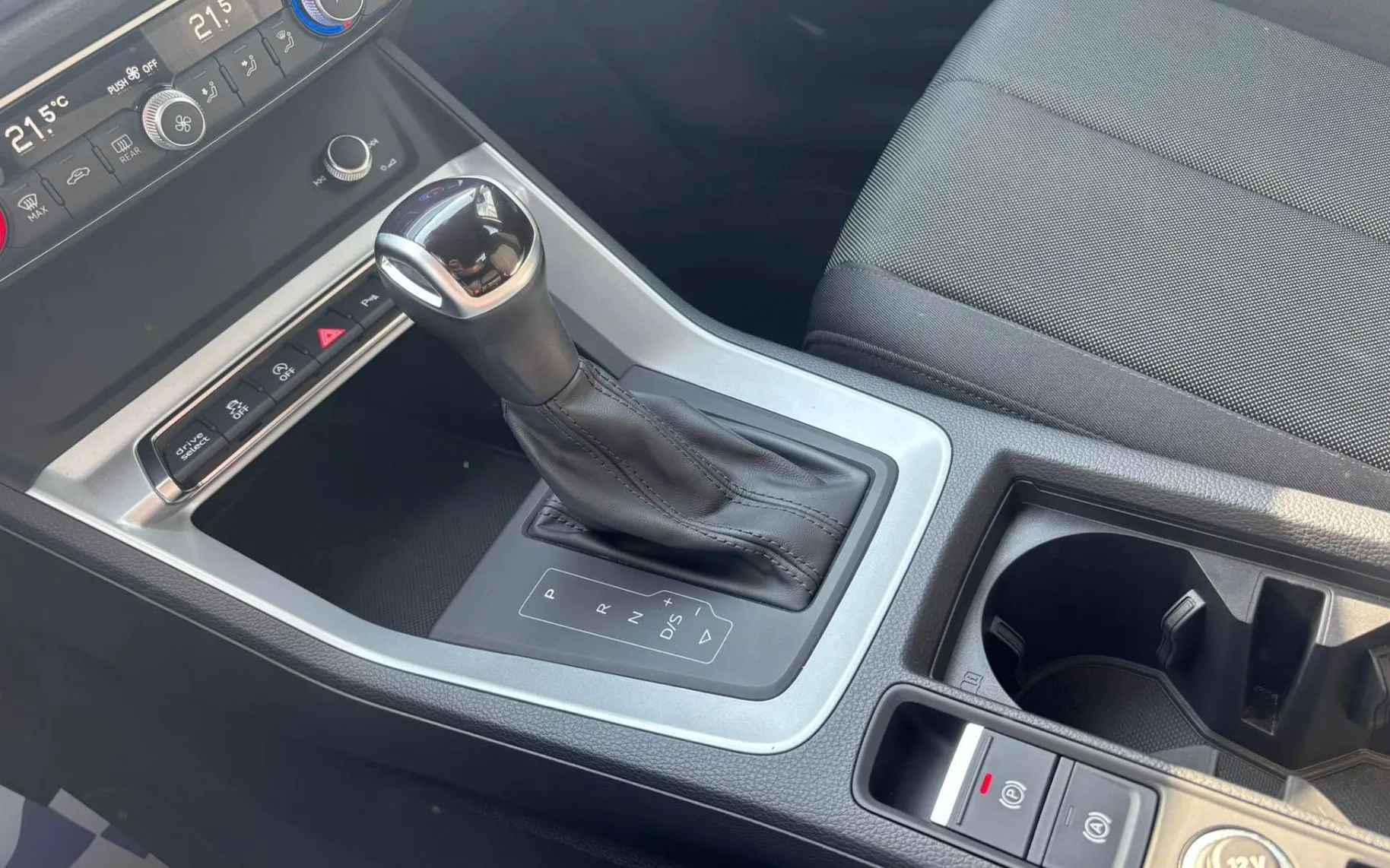 Zunanja slika - Audi Q3 - 35 TFSI S tronic KAMERA-LED-NAVI - 12