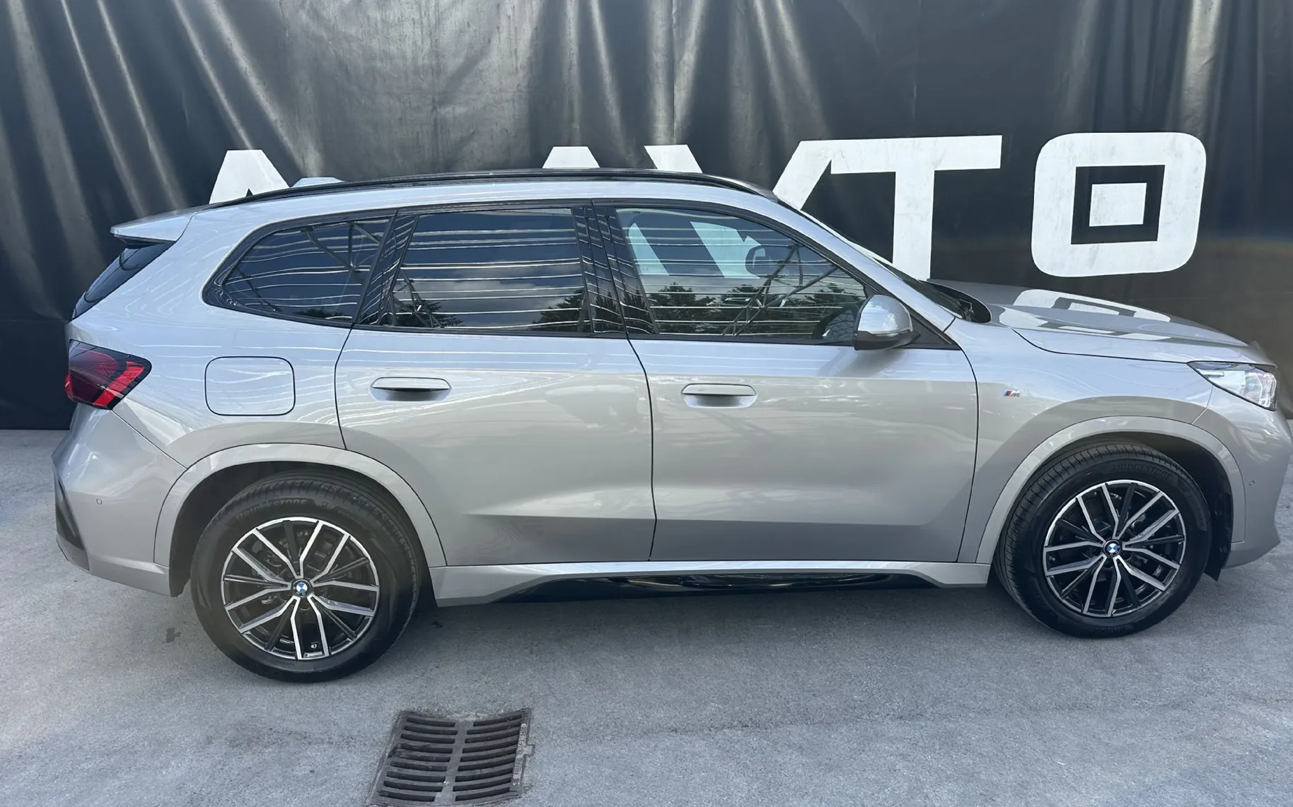 Zunanja slika - BMW X1 - serija :  sDrive18i  AT  MSPORT-NAVI-KAMERA-KEYLESS-G.SED - 3