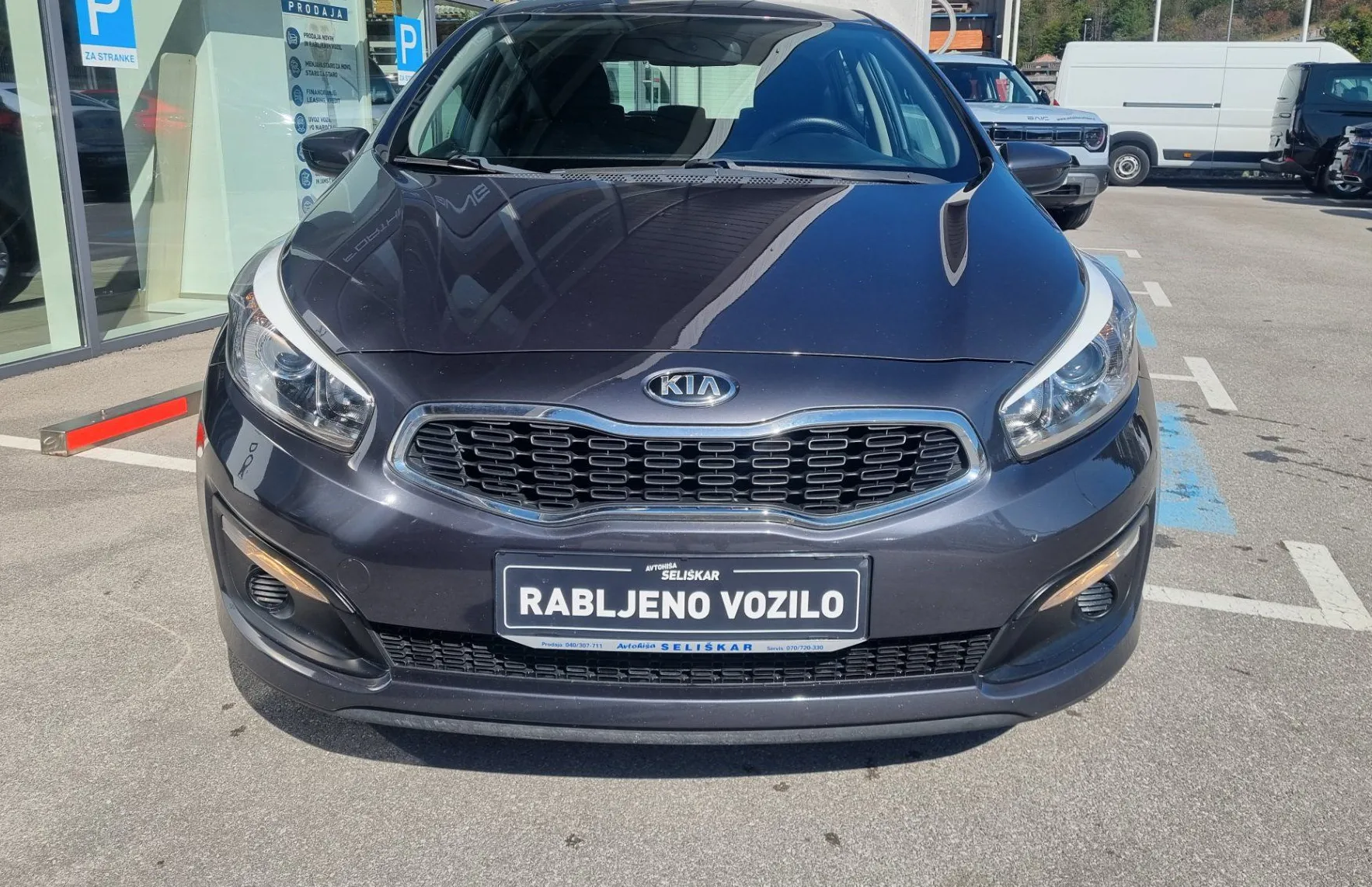 Zunanja slika - KIA Ceed - 1.4 - SLOVENSKI + KLJUKA + KOMISIJSKA PRODAJA - 2