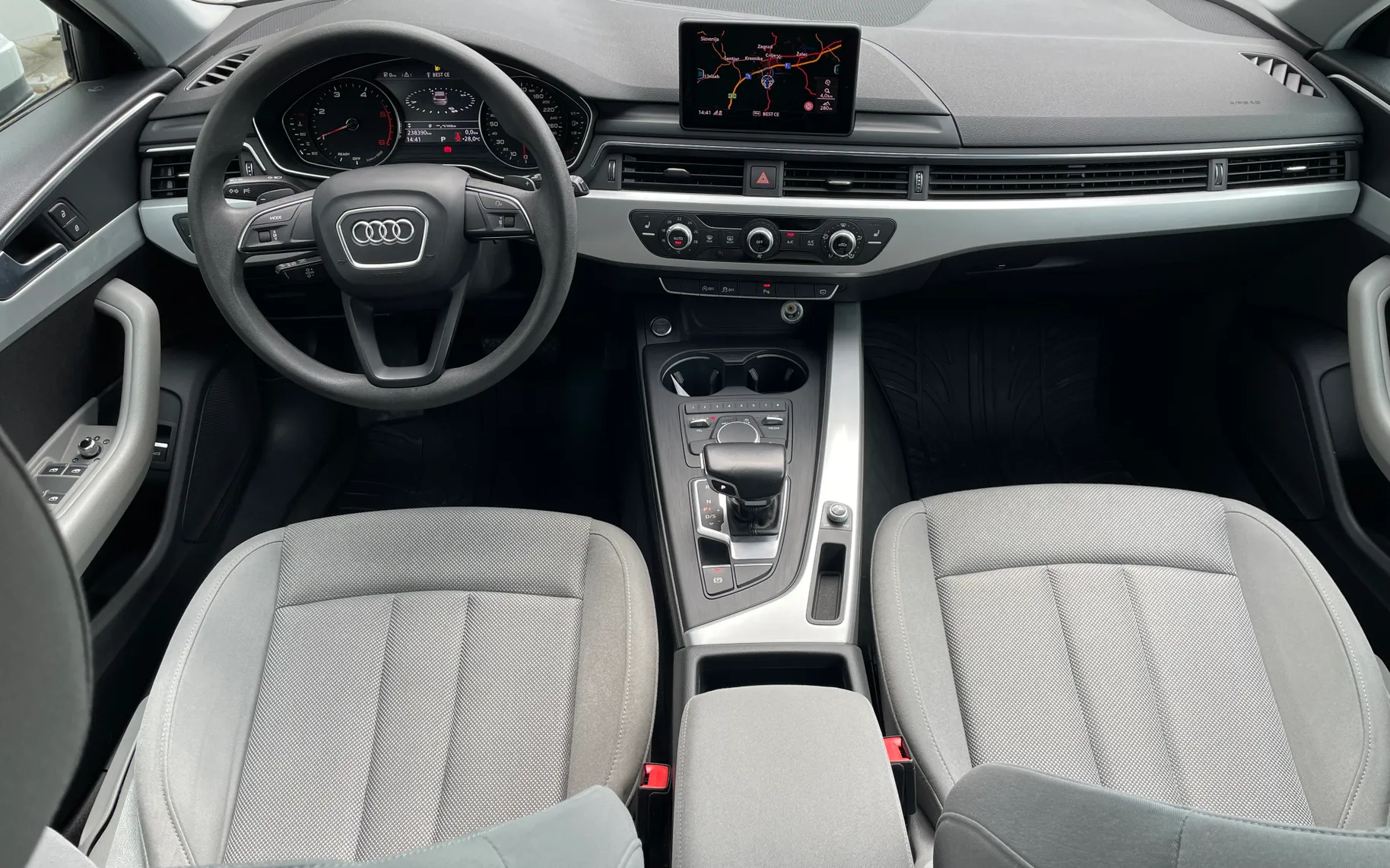 Zunanja slika - Audi A4 - 2.0 TDI DESIGN S-TRONIC NAVI LED TOP - 8