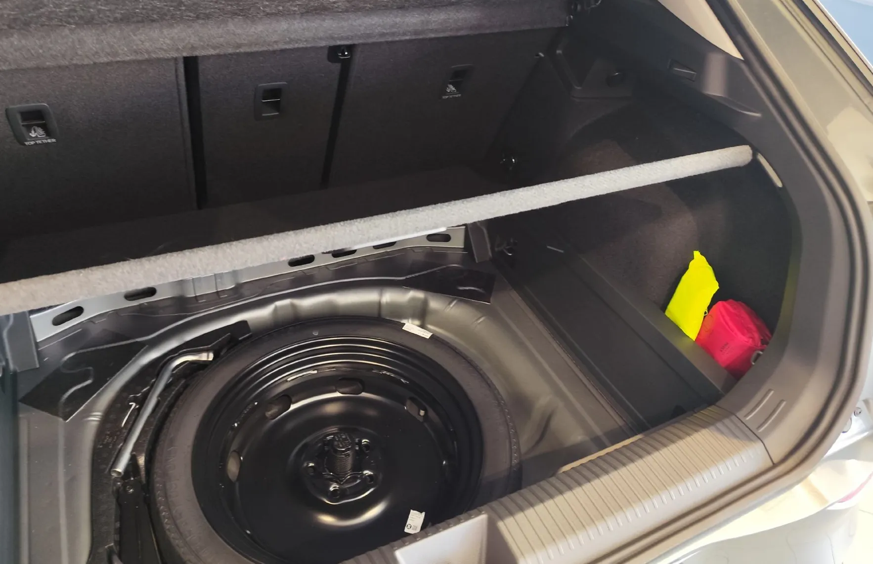 Zunanja slika - Volkswagen T-Roc - 1.5 eTSI Style DSG 85  115 - 9