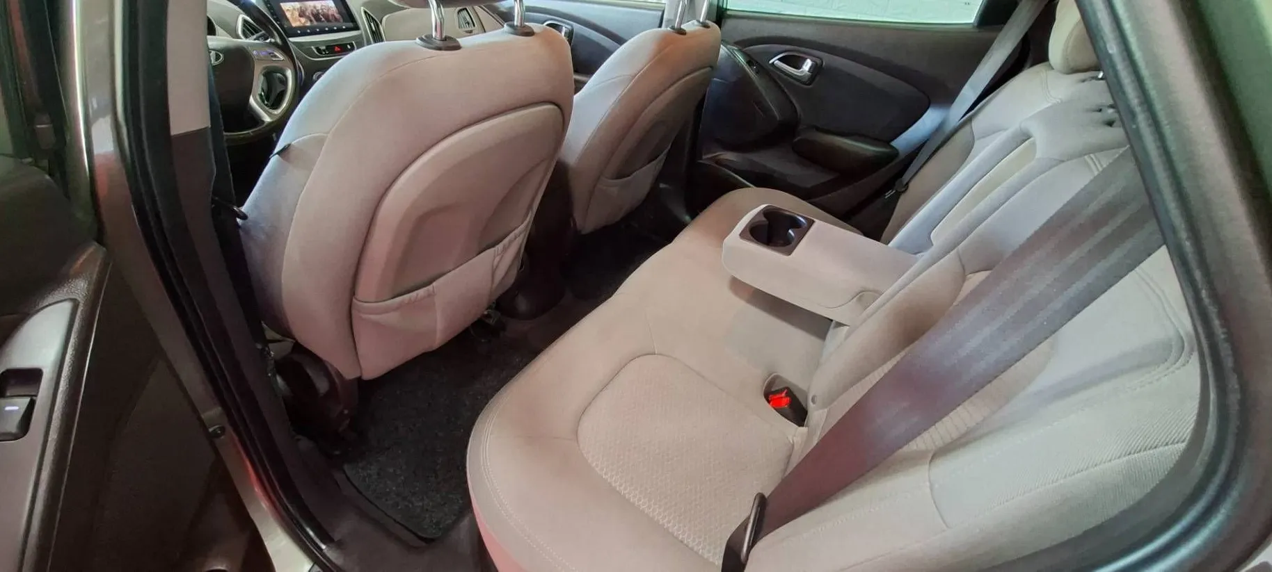 Notranja slika - Hyundai ix35 - 4WD 2.0 Premium+PLIN.BREZ POLOGA DO 7 LET - 12