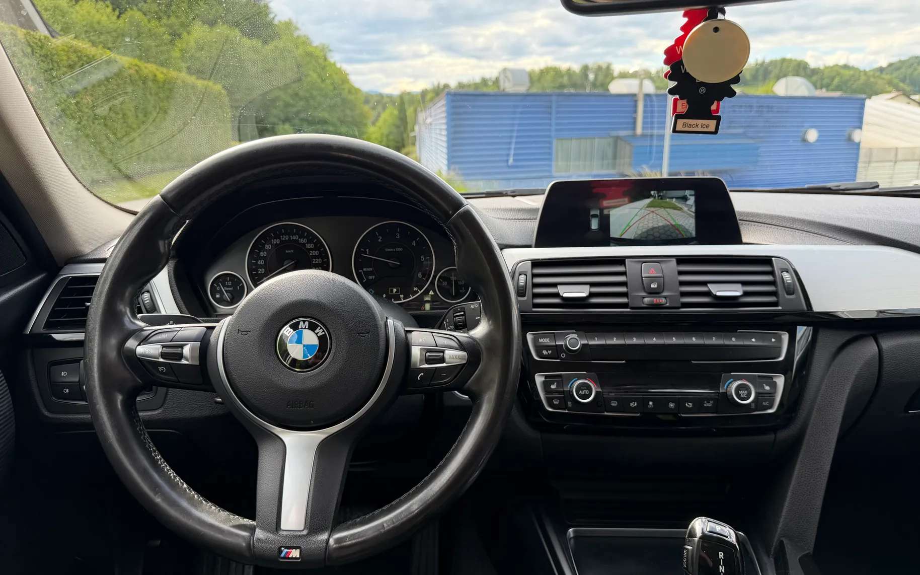 Zunanja slika - BMW Serija 3 - Bmw 320d sport line - 1