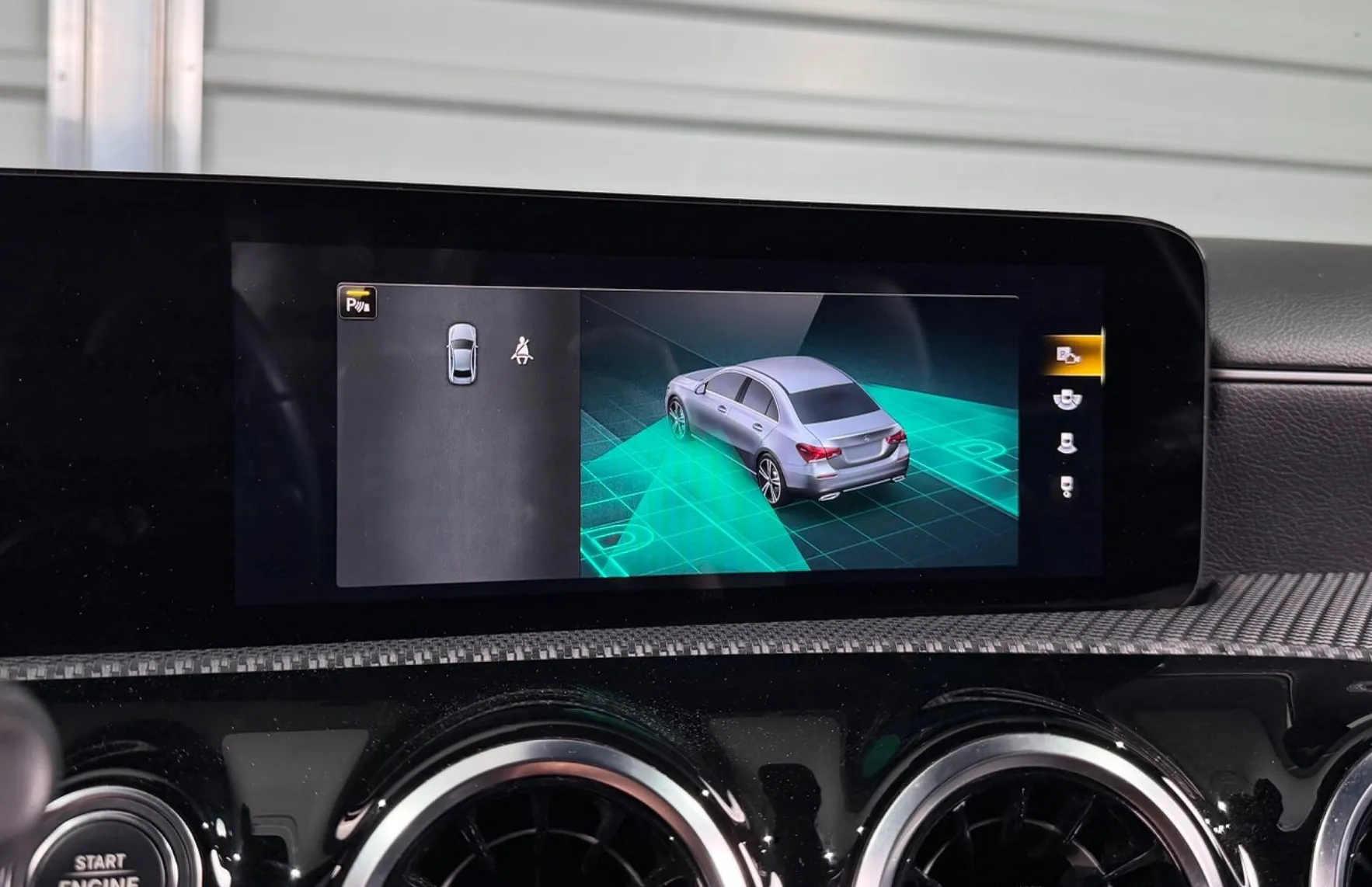 Zunanja slika - Mercedes-Benz A-Razred - LIMUZINA - AKTIVNI TEMP. - KAMERA - NAVI - LED ... - 19