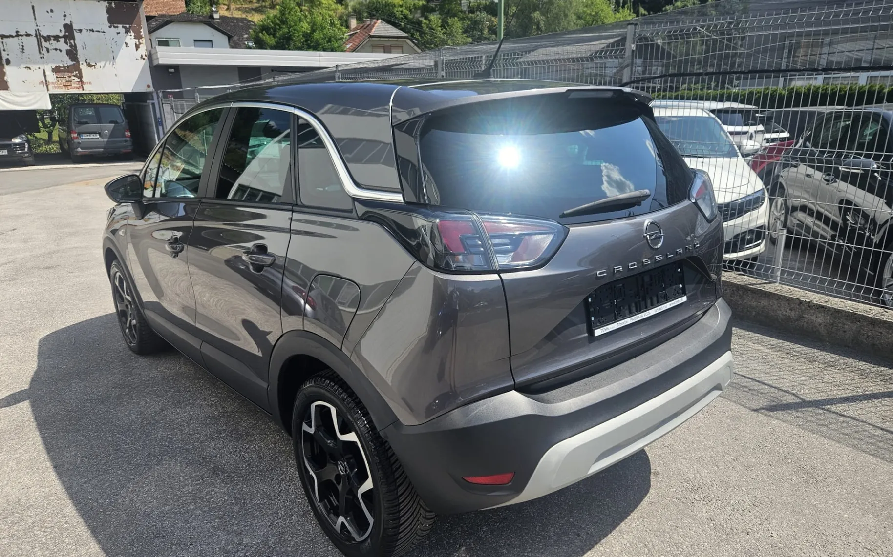 Zunanja slika - Opel Crossland X - 1,2 Turbo - Elegance - 4