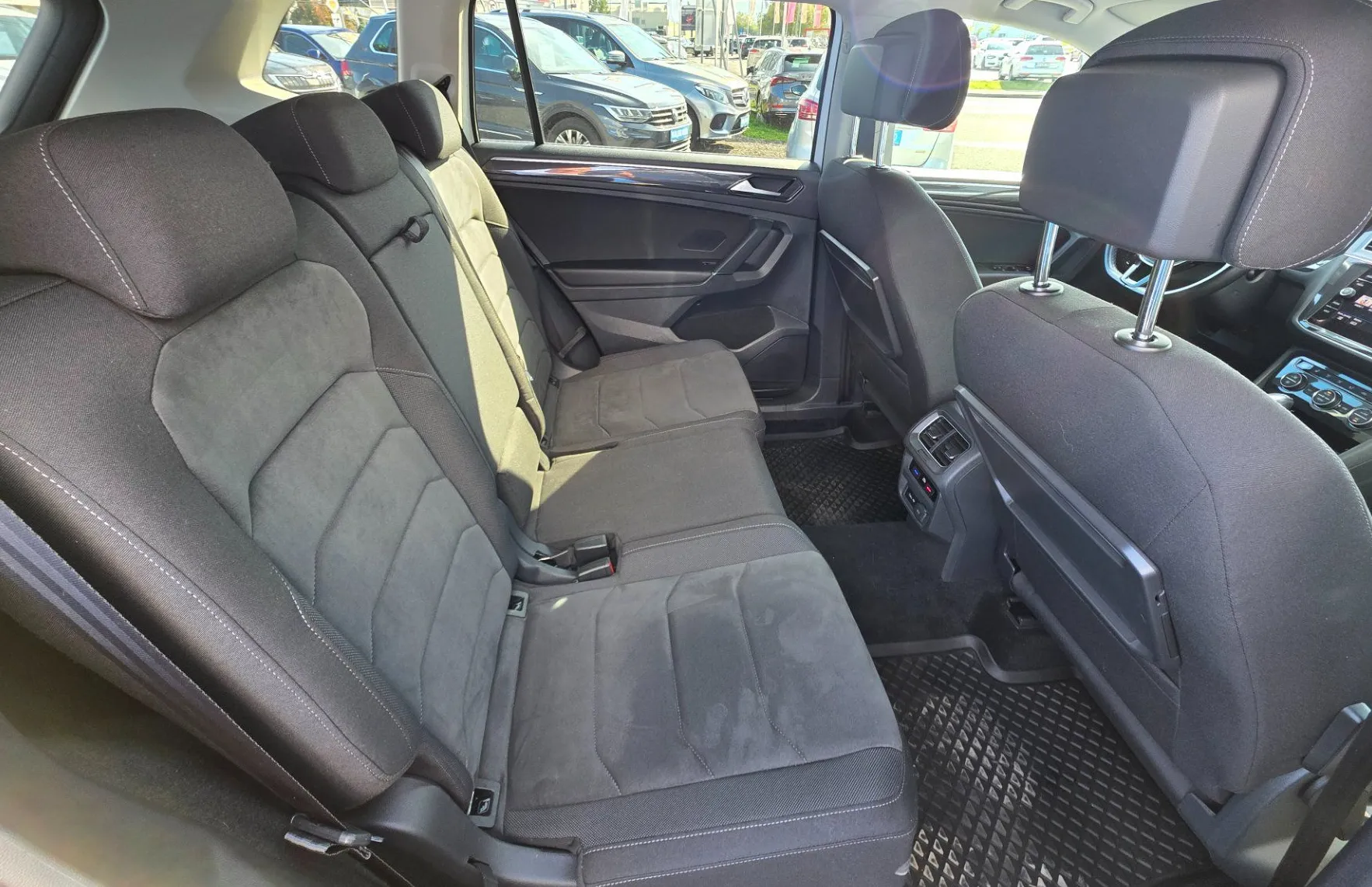 Zunanja slika - Volkswagen Tiguan Allspace - 4motion 2.0 TDI BMT Highline DSG - 11