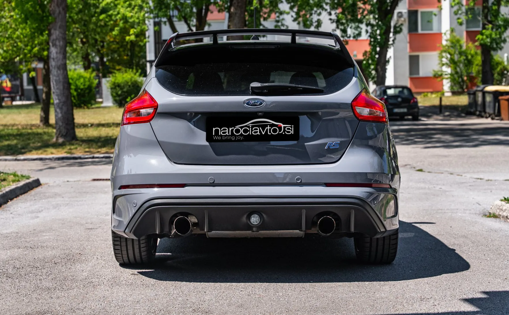 Zunanja slika - Ford Focus - RS - Recaro - SONY - Keyless - Šibedah - Xenon - 6