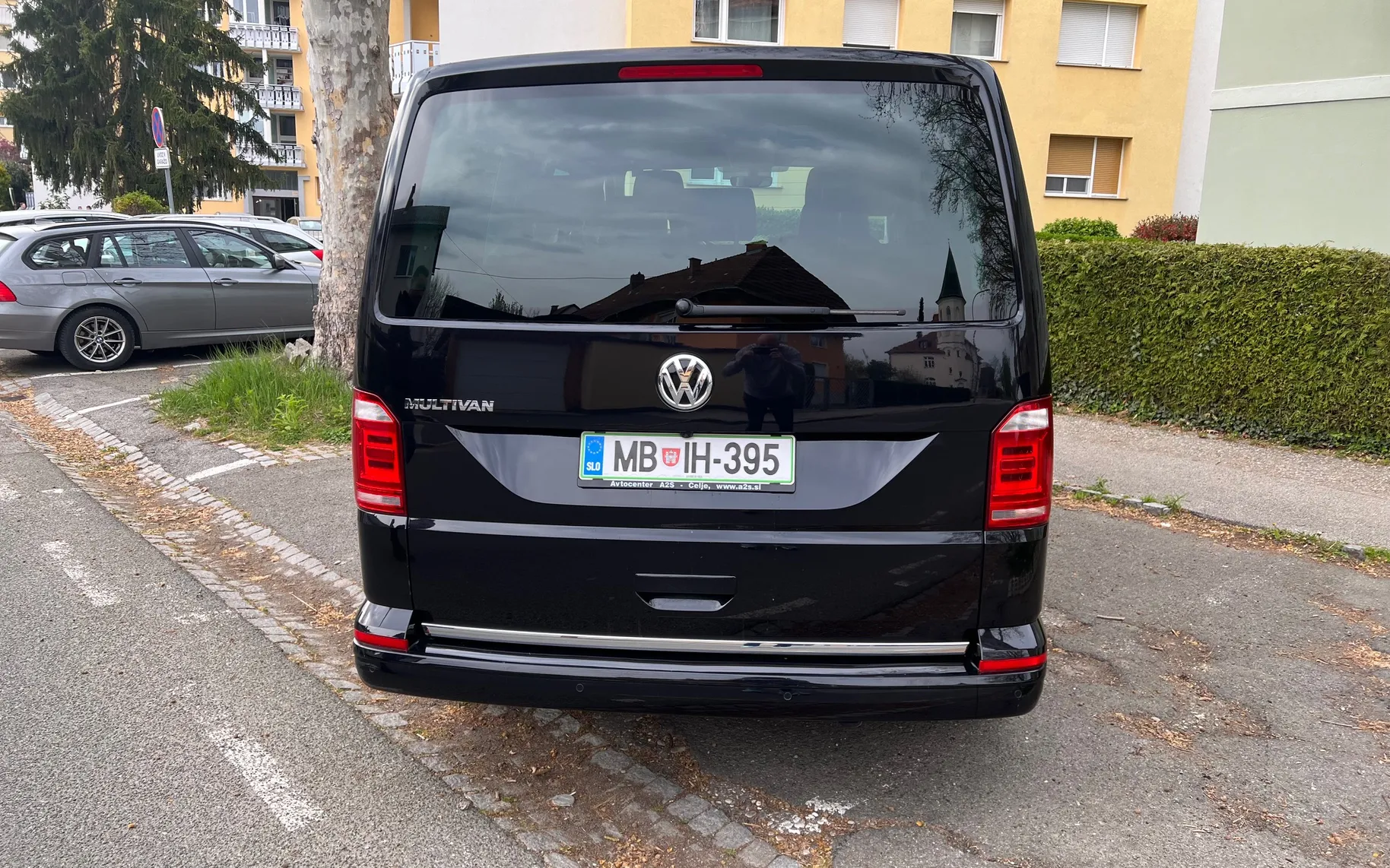 Zunanja slika - Volkswagen Multivan - 2,0 TDI KMR Comfortline DSG - 3