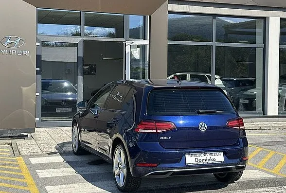 Zunanja slika - VW Golf - 1.6 TDI°°Digi.števci°°Gretje sedežev°°Garancija - 3