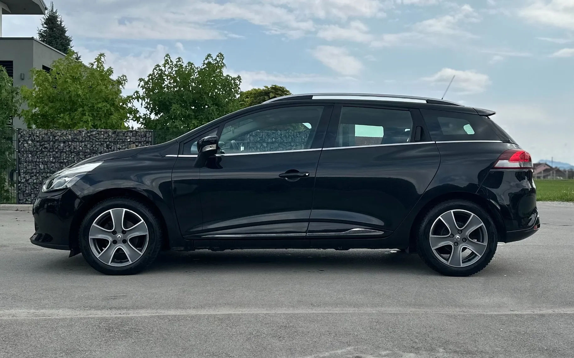 Zunanja slika - Renault Clio - Grandtour  75 Expression Techno Feel Energy 1.5 dCi+S - 2