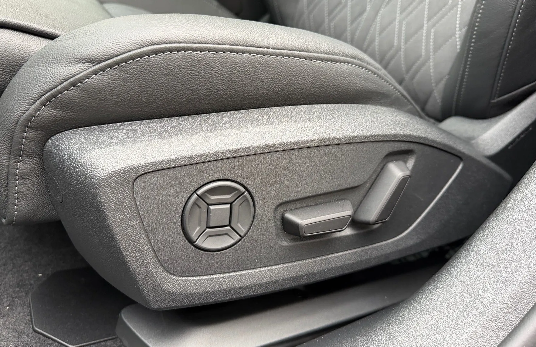 Zunanja slika - Audi A5 - Avant TFSI quattro 150kW S tronic - 16