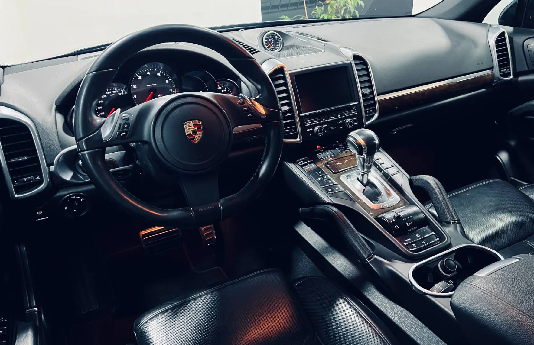 Zunanja slika - Porsche Cayenne - S 4.8 V8... - 9