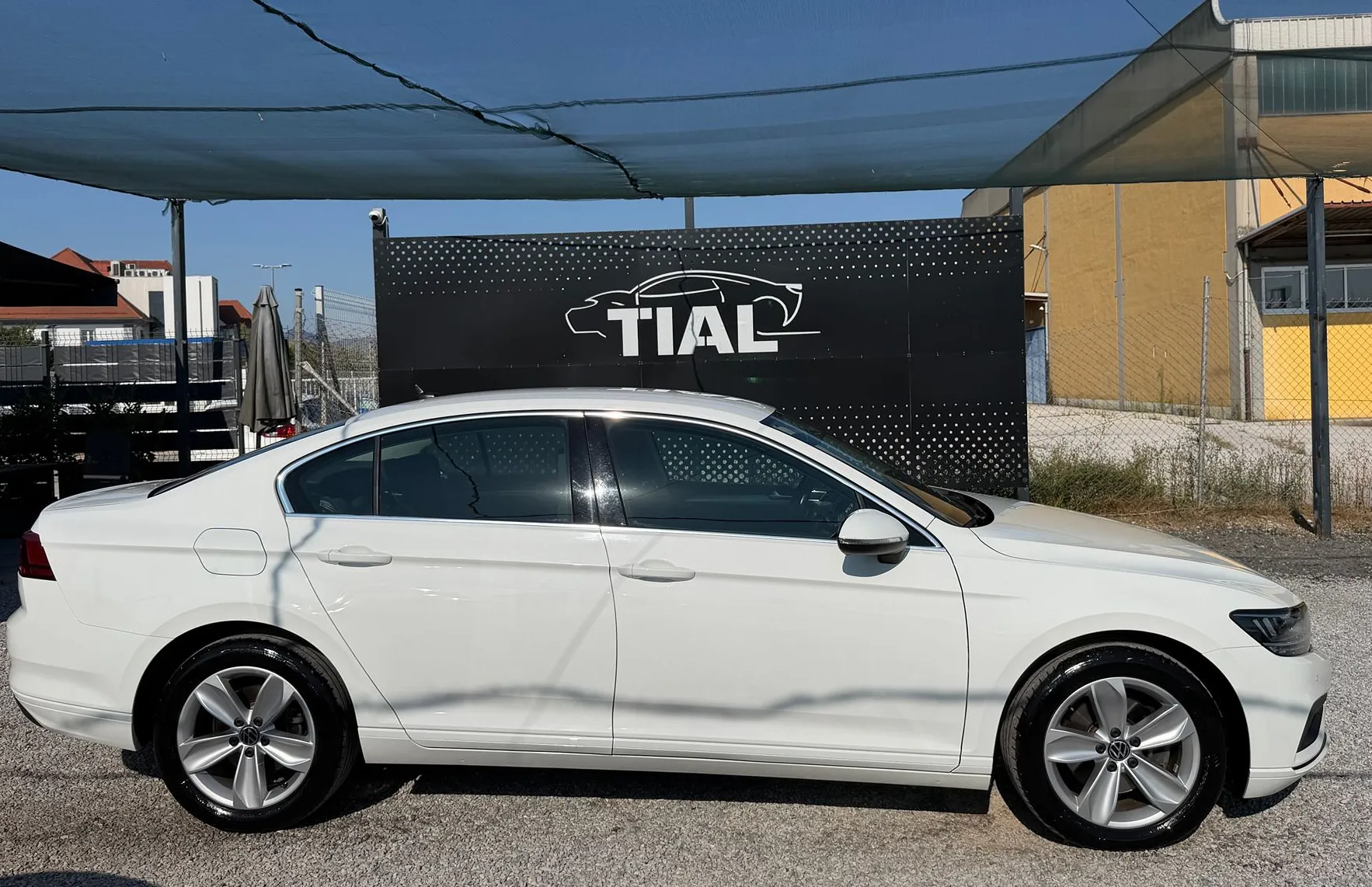 Zunanja slika - Volkswagen Passat - 2.0 TDI DSG-KAMERA-NAVI-ACC-LINE ASS-LED-SLO - 8