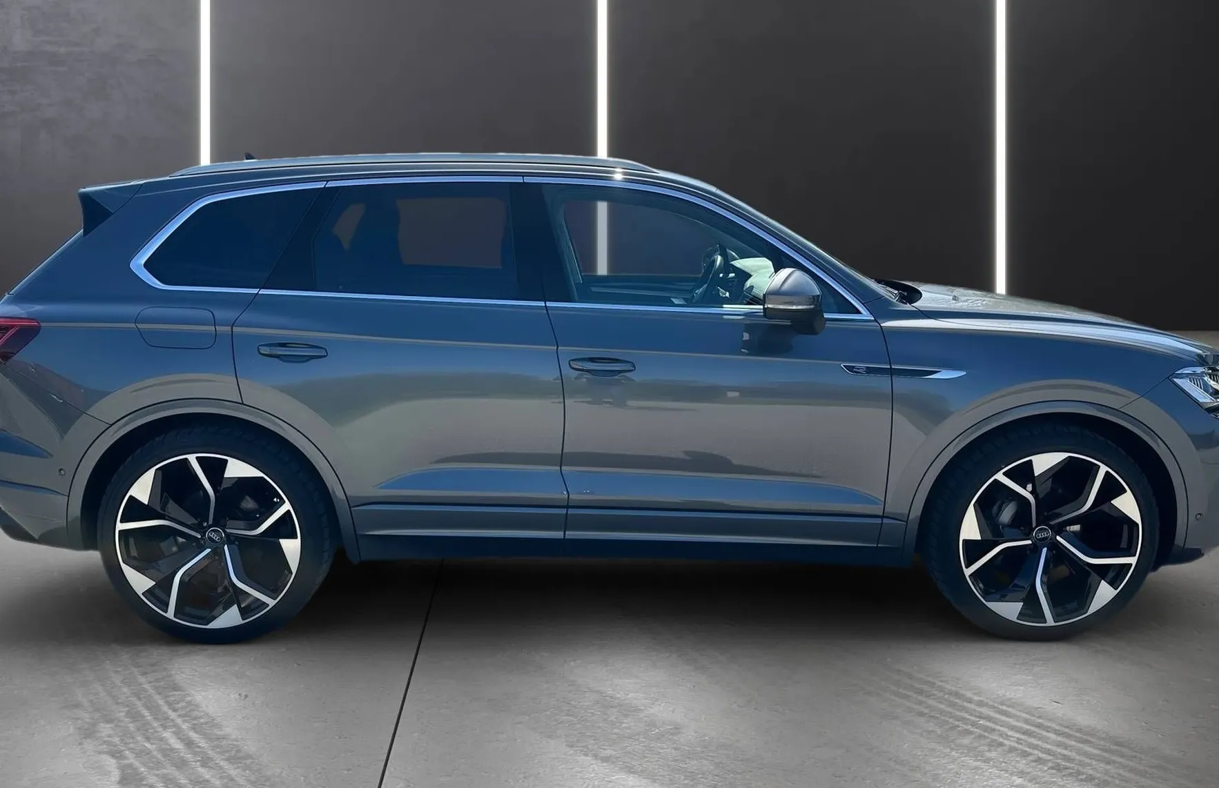 Zunanja slika - VW Touareg - 3.0 V6 TDI R LINE SPORT MATRIX RADAR KAMERA VIRT.. - 9