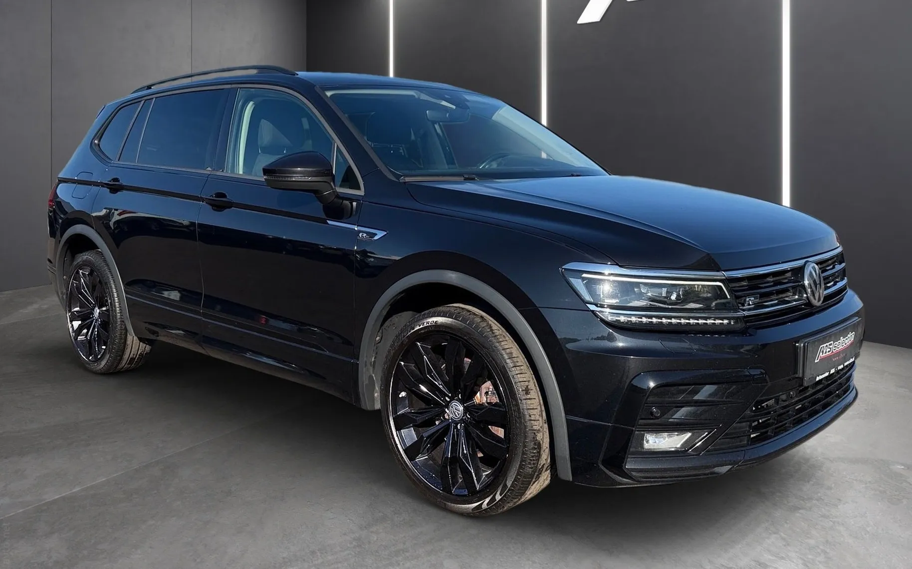 Zunanja slika - Volkswagen Tiguan Allspace - 4motion 2.0 TDI BMT R-Line Edition DSG-DCC-20 COL - 2