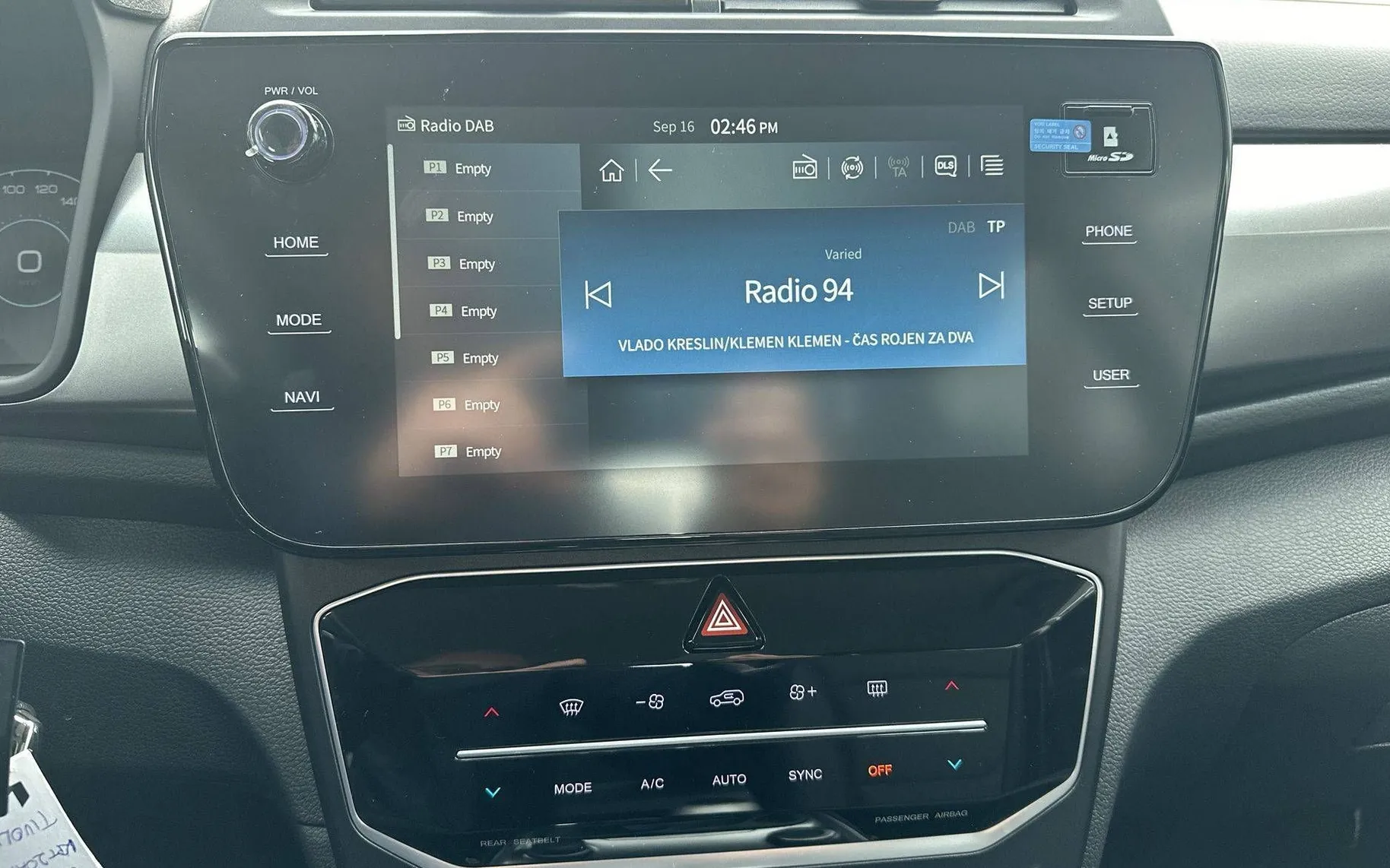 Zunanja slika - SsangYong Tivoli - 1.5 T-GDi Fresh 2WD A T - 15