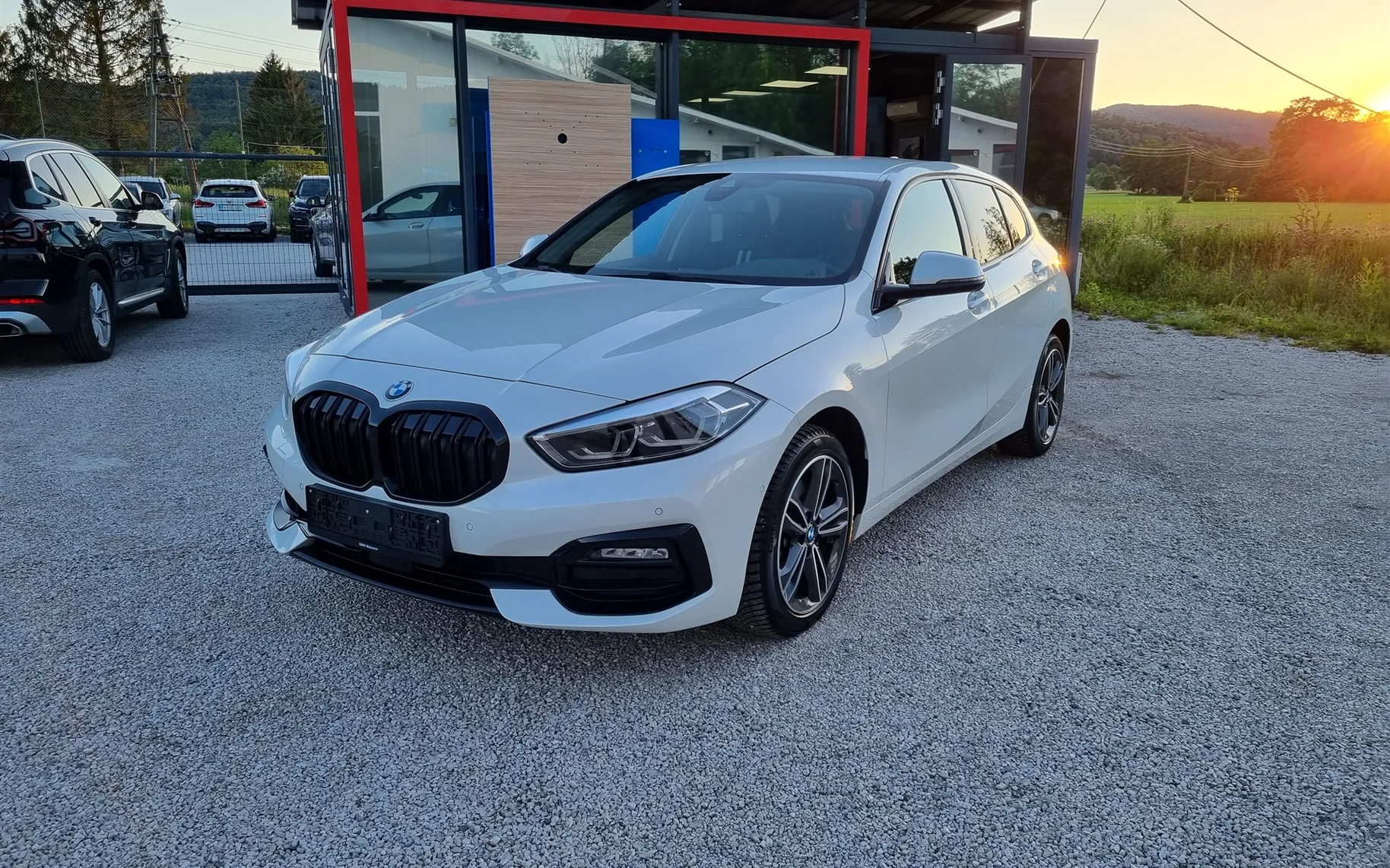 Zunanja slika - BMW Serija 1 - 118i - 1