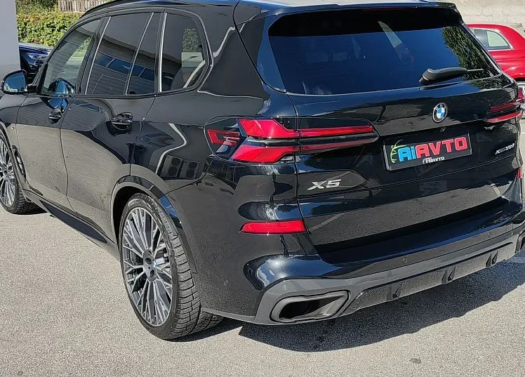 Zunanja slika - BMW X5 - serija : 30d-XD-M-PAKET-ZRAČNO-PANO-SOFT-CL-360KAM-LASER-22 - 3