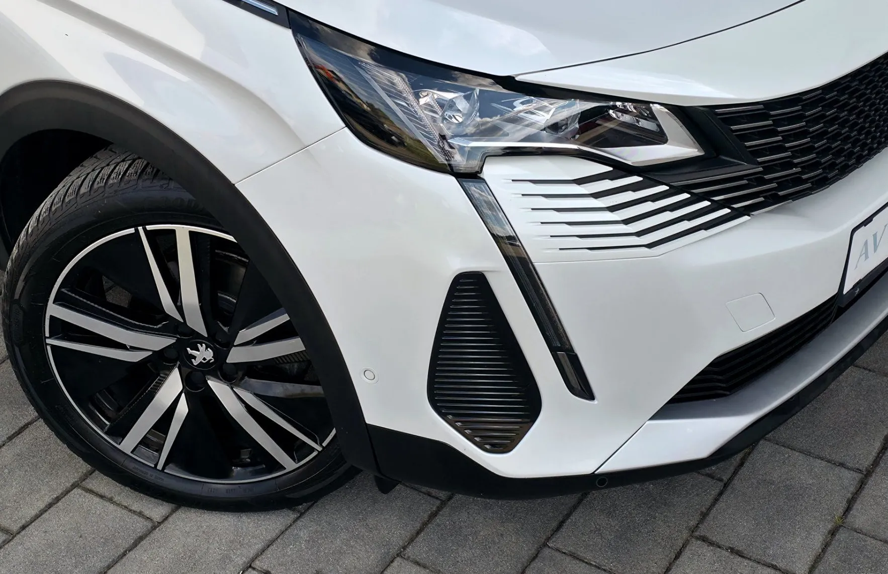 Zunanja slika - Peugeot 5008 - 2.0HDI EAT8 GT PANOR•ACC•AMBIENT•MEMORY•KEYLESS•19 - 20