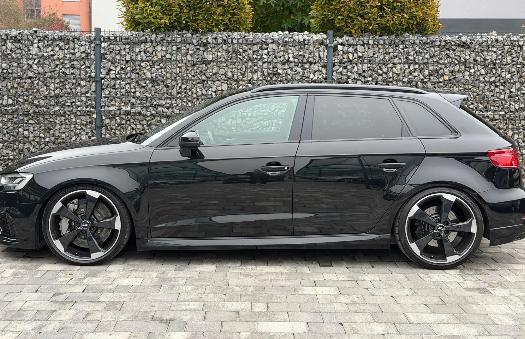 Zunanja slika - Audi S3 - R Sportback quattro 2.5 TFSI S tronic |DAZ|RS SPORT| - 7