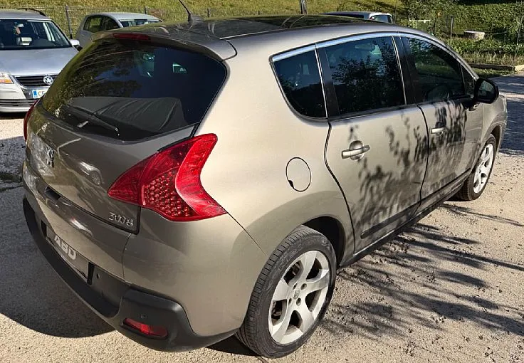 Zunanja slika - Peugeot 3008 - 1.6 HDi SLO PANORAMA-ALU-VELIK SERVIS - DIG KLIMA - 4