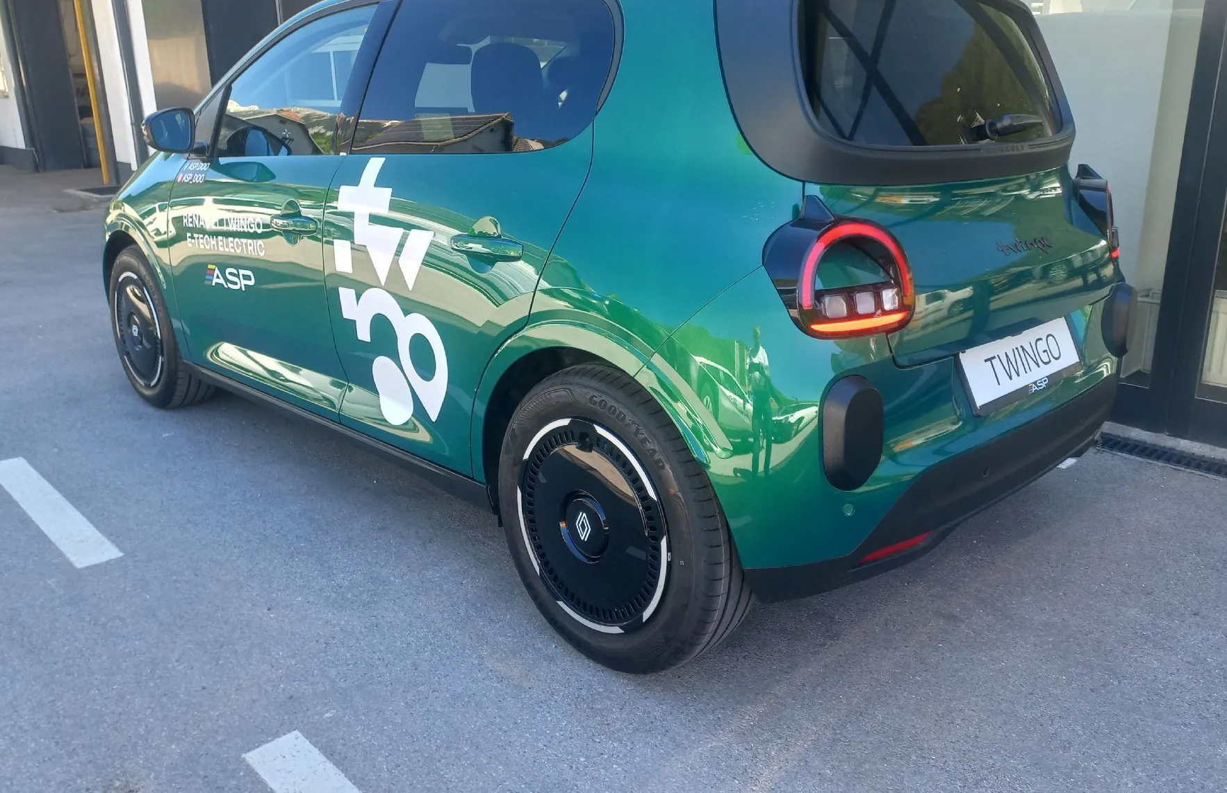Zunanja slika - Renault Twingo - E-Tech Techno - 4