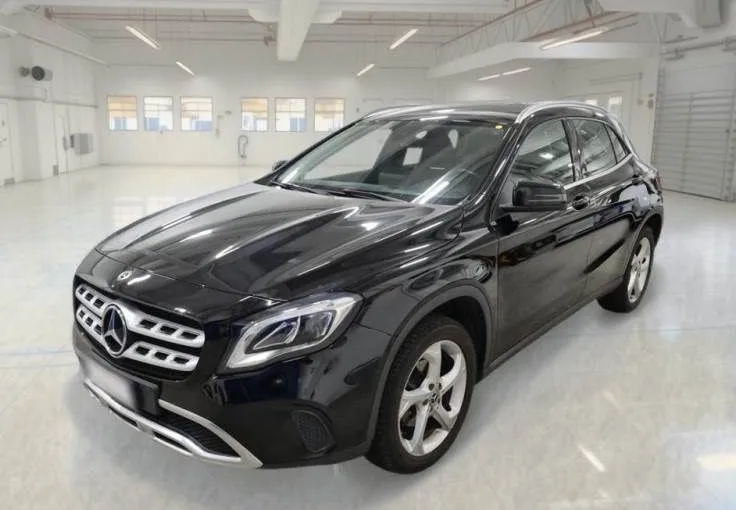 Zunanja slika - Mercedes-Benz GLA-Razred - GLA 180 Avt.KAMERA.USNJE.LED.NAVI. - 1