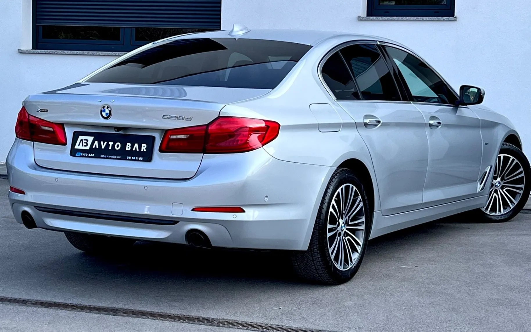Zunanja slika - BMW serija 5: - 520d xDrive+F1+SPORT+LED+VIRTUAL+NAVI+ALU... - 6