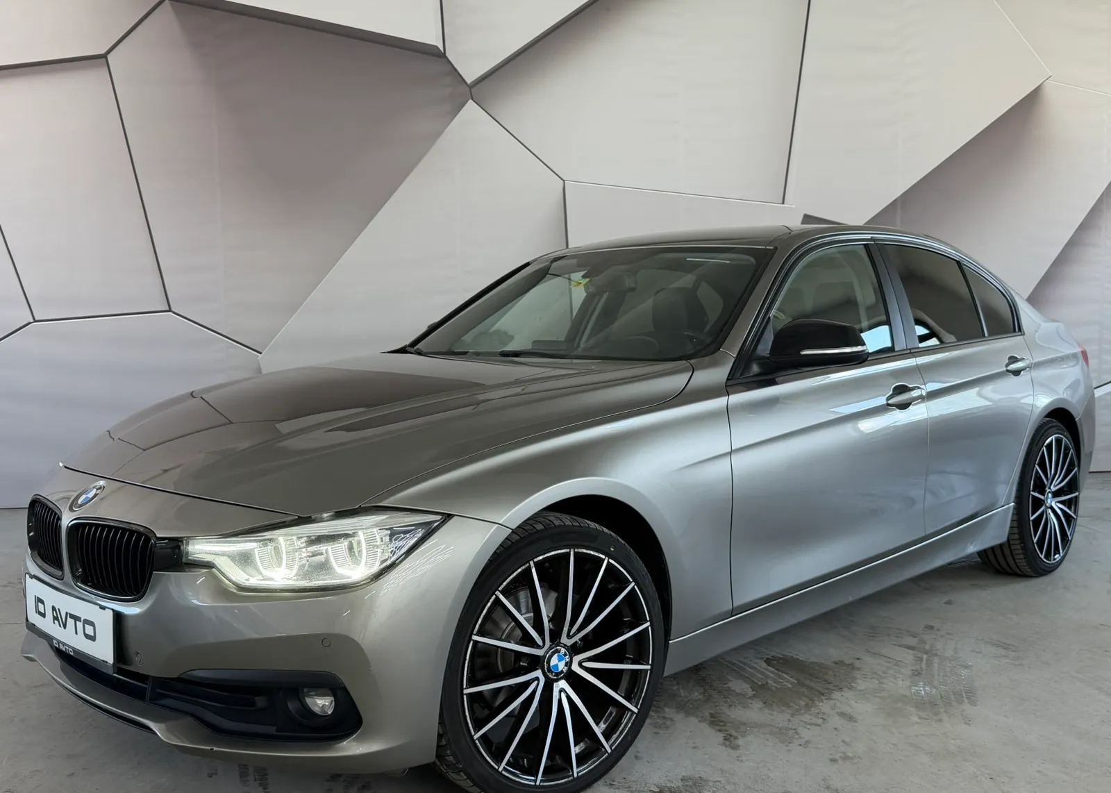 Zunanja slika - BMW Serija 3 - 318d - 2