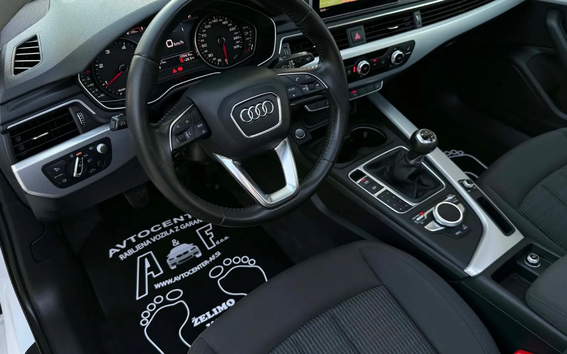 Notranja slika - Audi A4 Avant - 2.0 TDI-PANORAMA-HEAD UP-LIZING ZA TUJCE-ACC- - 8