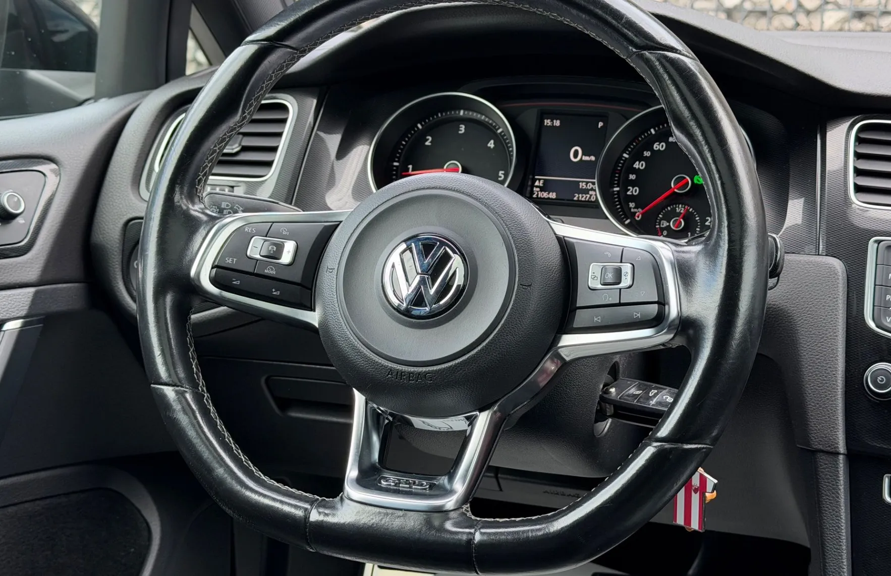 Zunanja slika - Volkswagen Golf - 2.0 GTD BMT DSG |ACC|NAVI|PDC|LED - 12