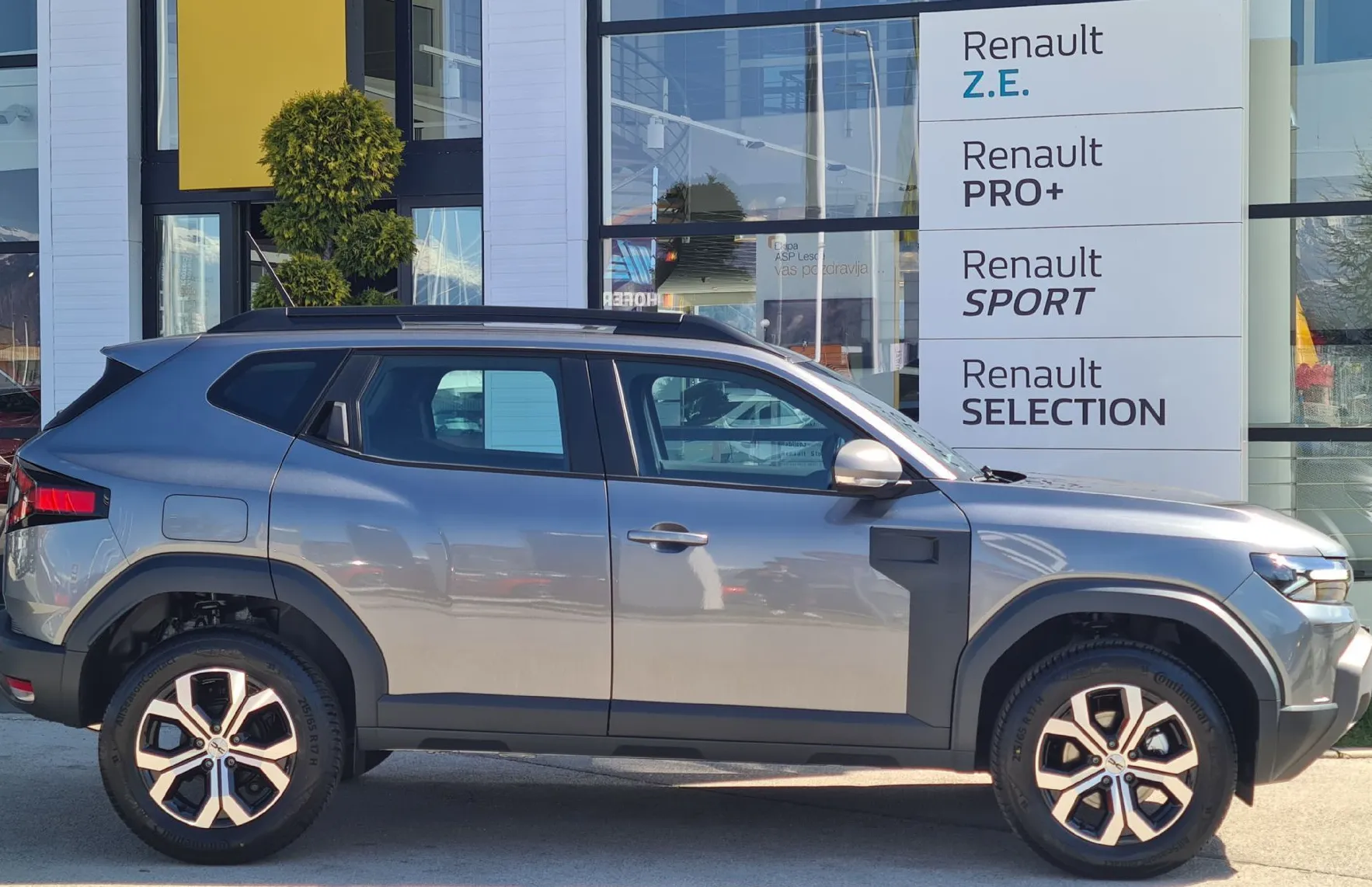 Zunanja slika - Dacia Duster - 4x4 Hybrid-G 150 Expression - 4