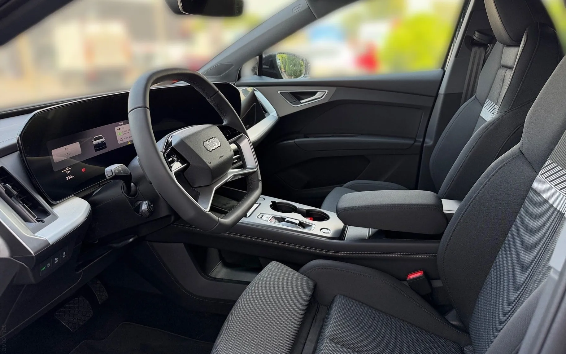 Notranja slika - Audi Q4 e-tron - performance Business - 7