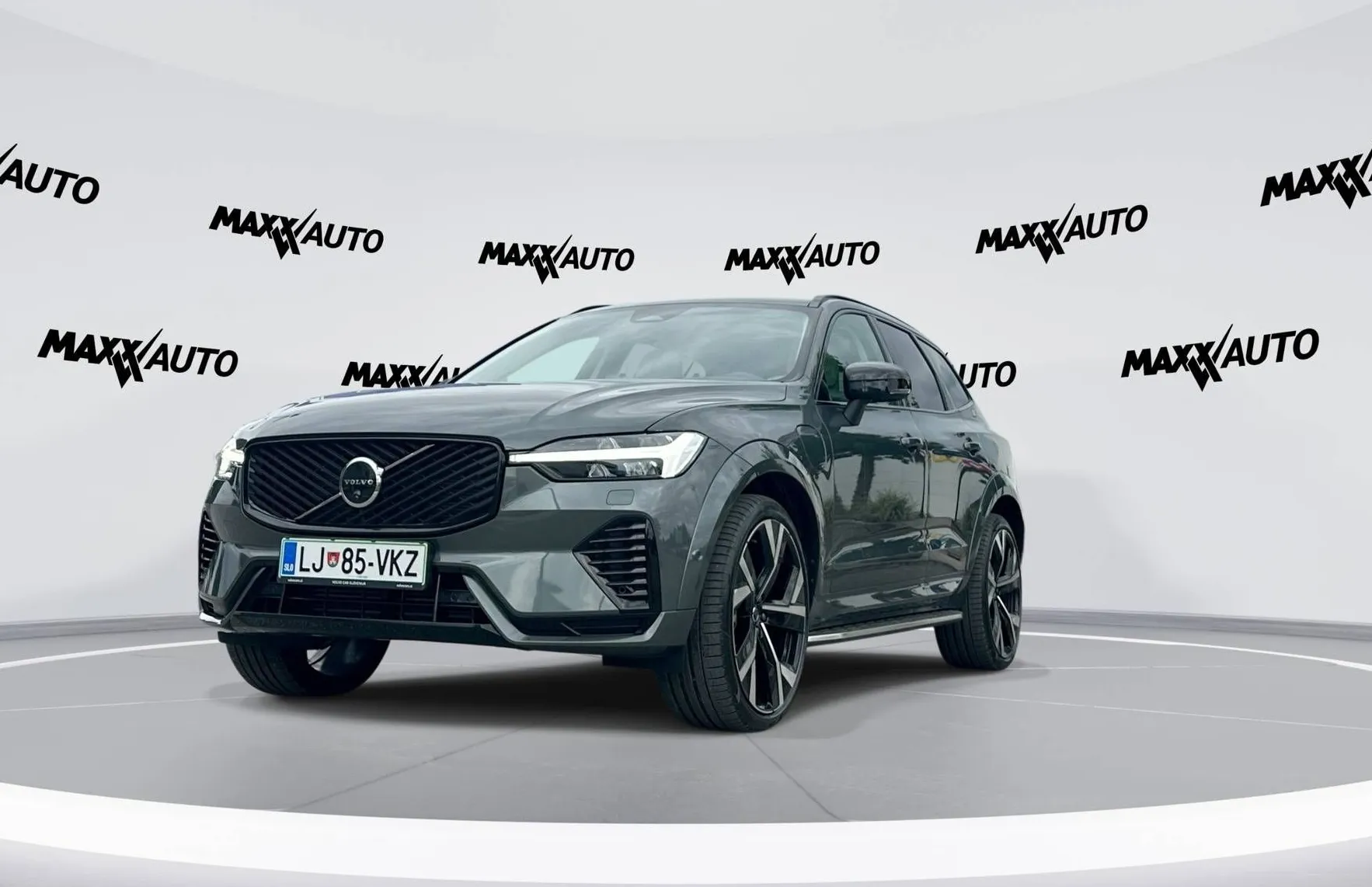 Zunanja slika - Volvo XC60 - T8 AWD Recharge Twin Engine Ultra Dark Avt - 1
