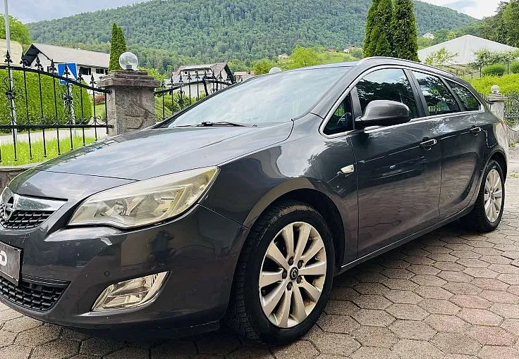 Zunanja slika - Opel Astra - Karavan 1.7 CDTI 92kW ALU DIG KLIMA NAVI TEMP - 1