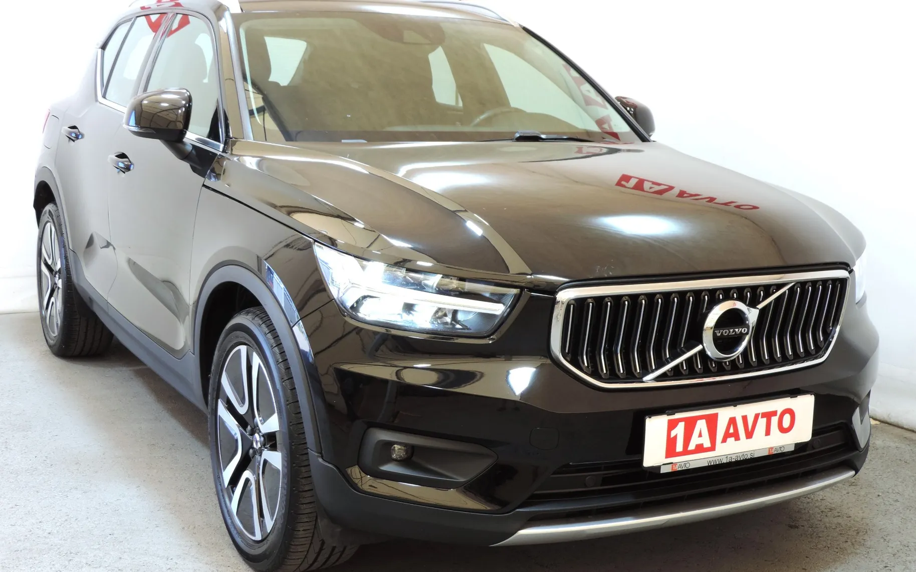 Zunanja slika - Volvo XC40 - T4 Recharge Twin Engine Inscription Avt. - 8